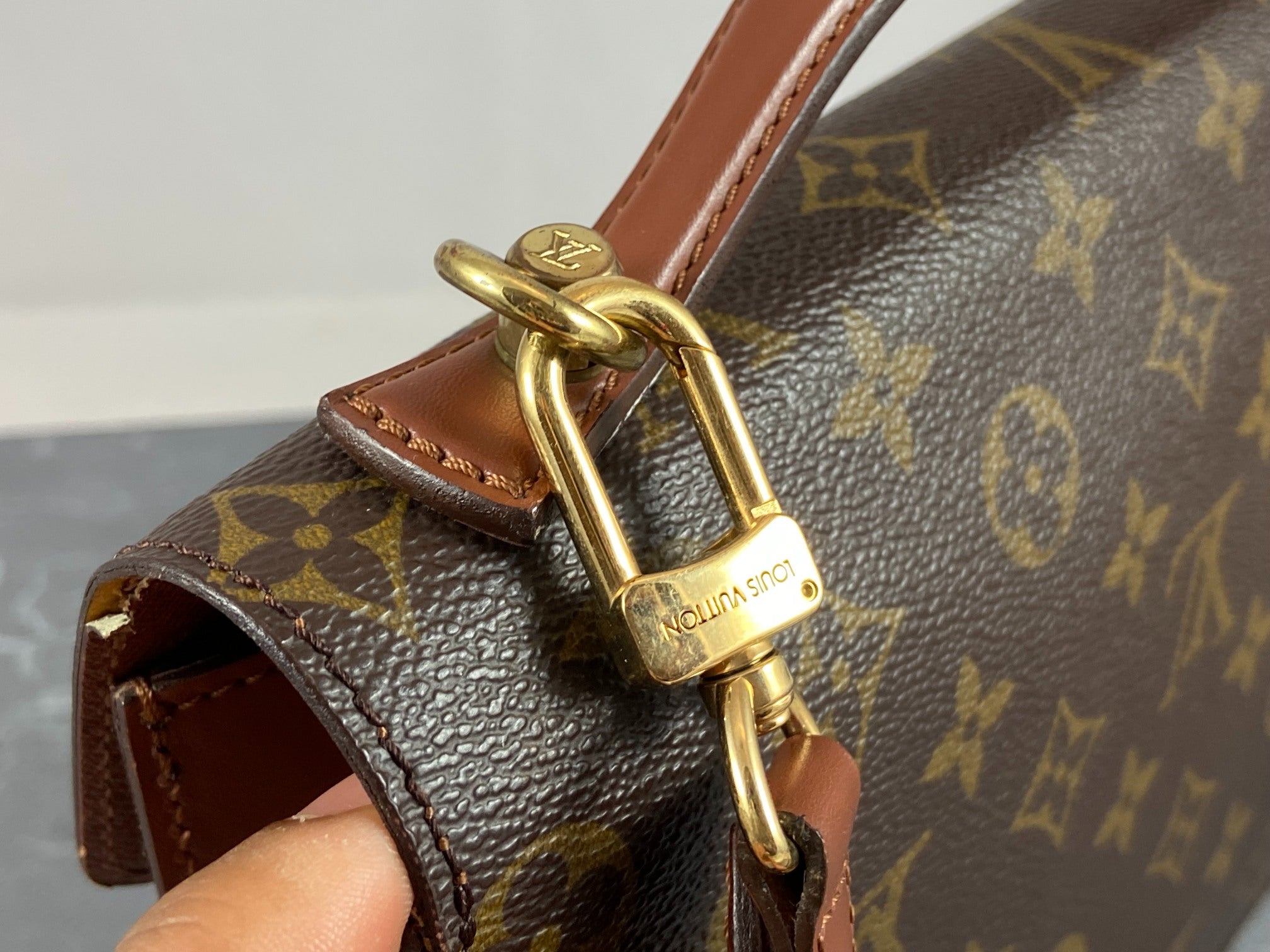 Louis Vuitton Monceau 26 Monogram Canvas