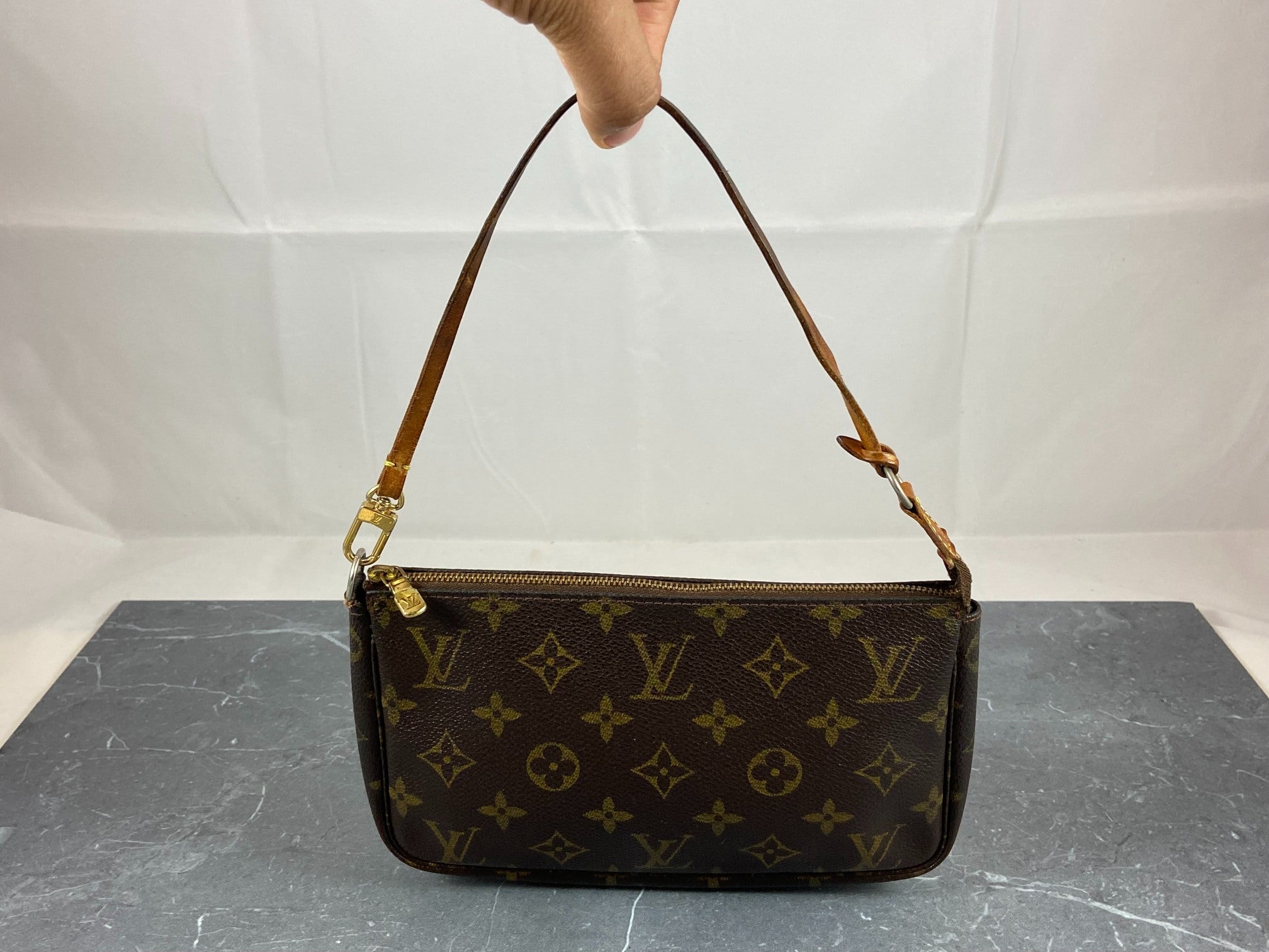 Louis Vuitton Pochette Accessoires Monogram Canvas