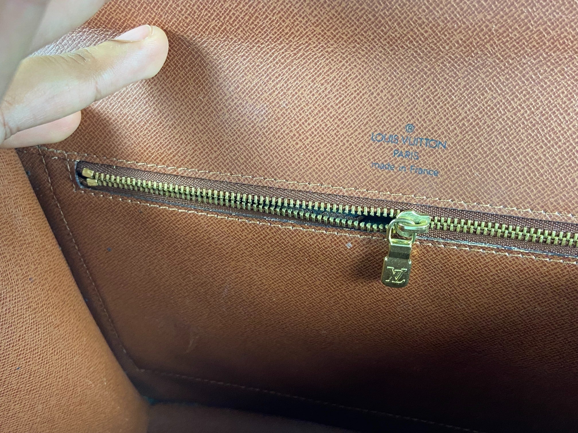 Louis Vuitton Monceau 28 Monogram Canvas