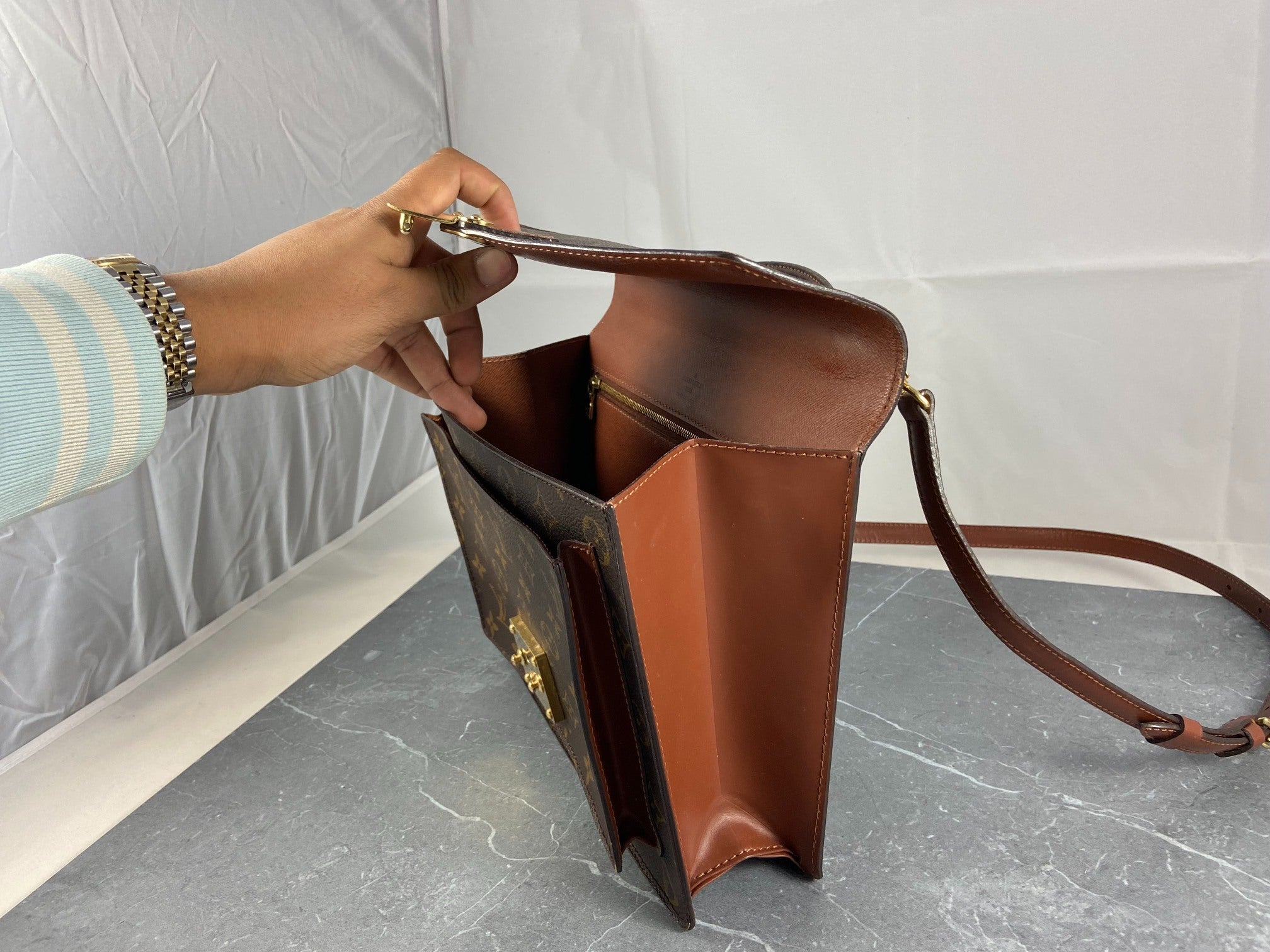 Louis Vuitton Monceau 28 Monogram Canvas