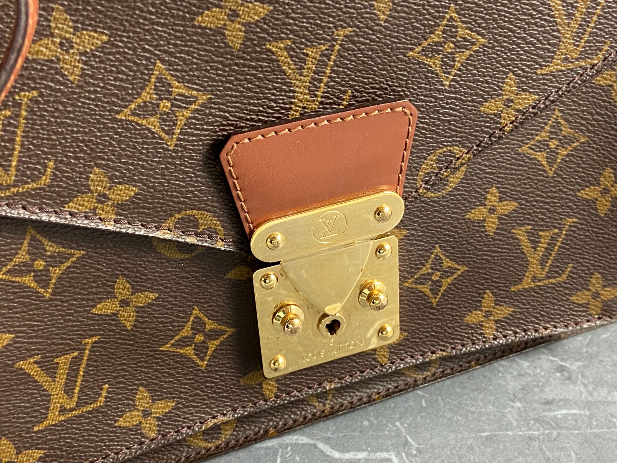 Louis Vuitton Monceau 28 Monogram Canvas