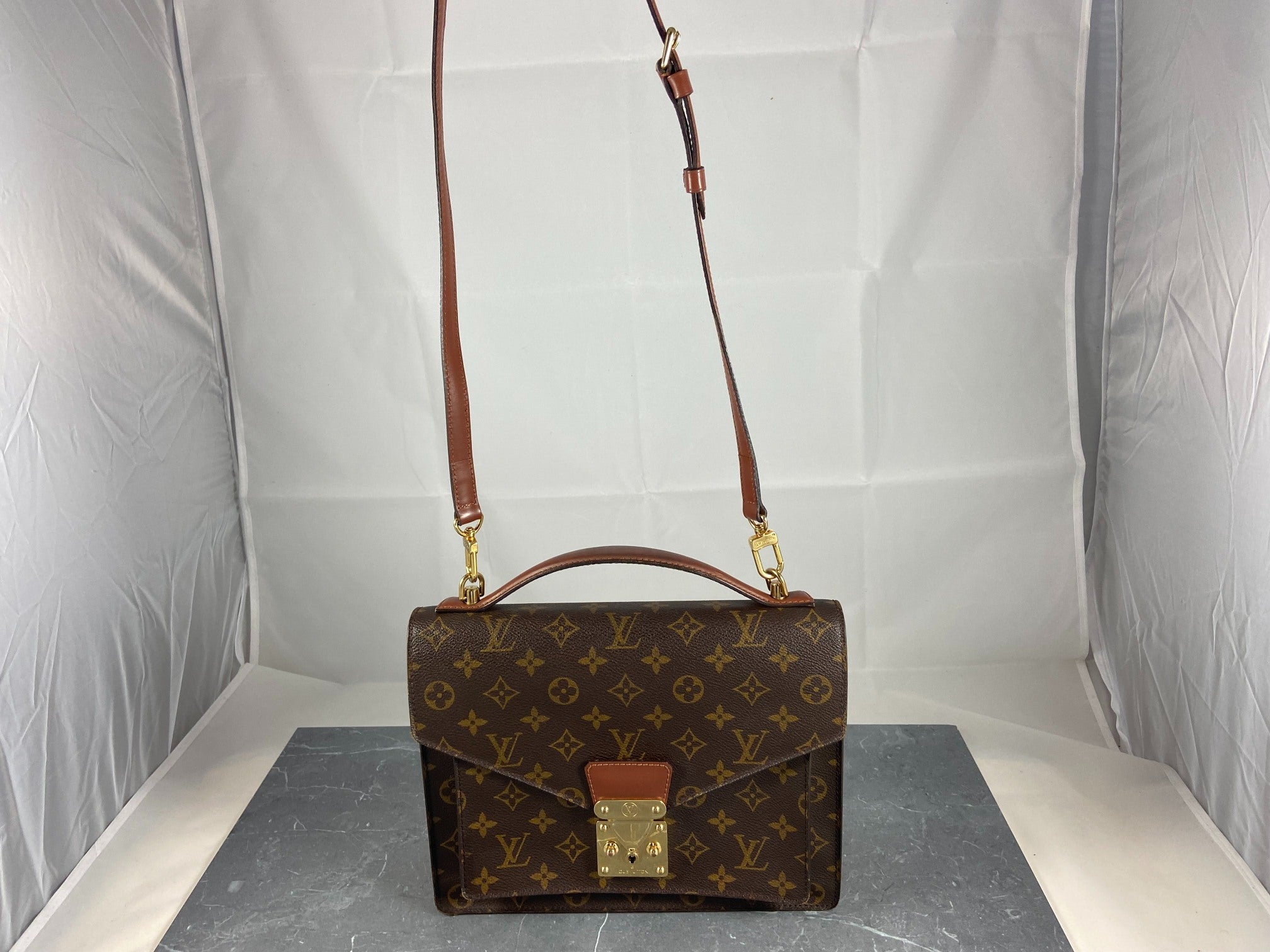 Louis Vuitton Monceau 28 Monogram Canvas