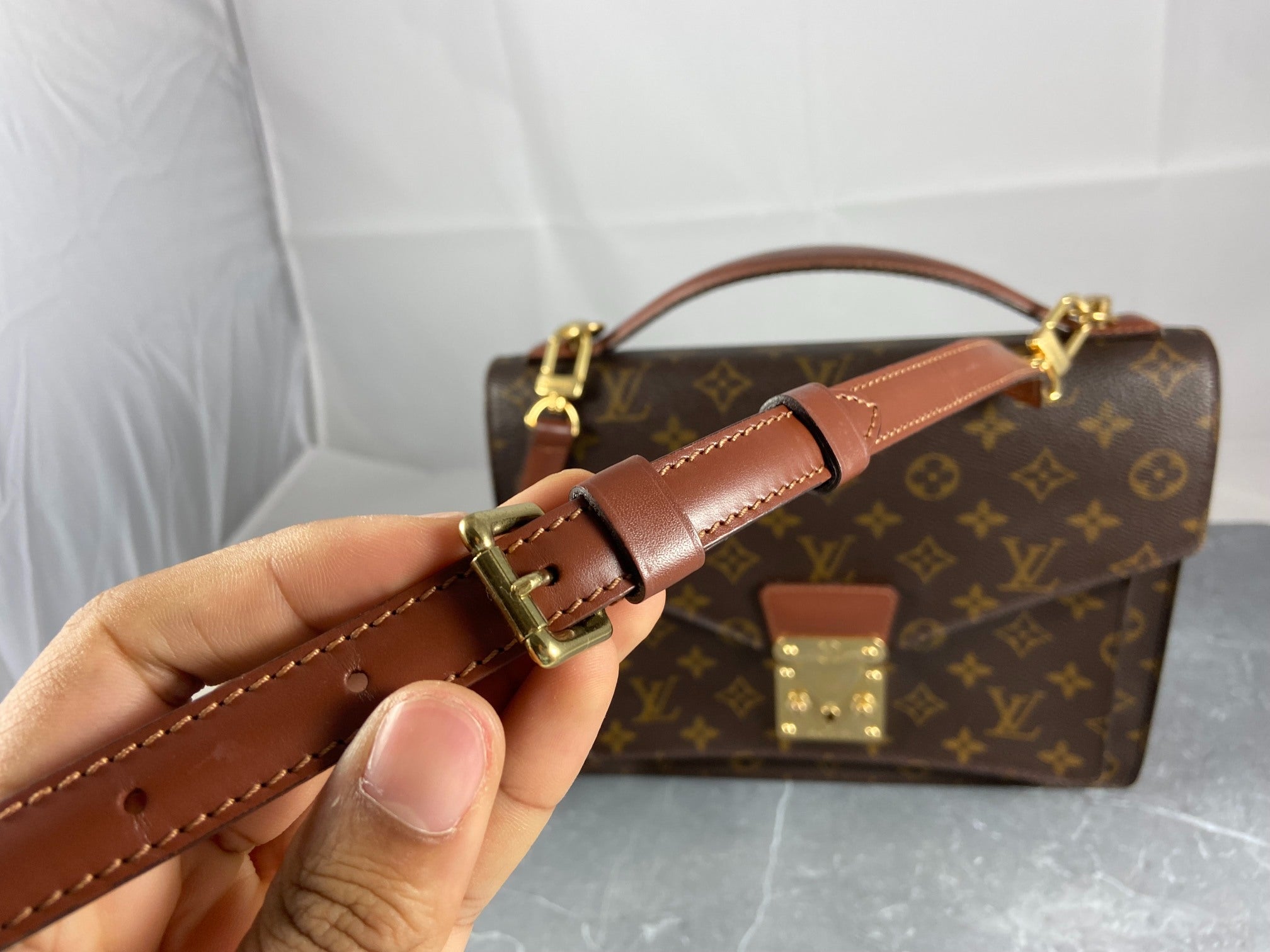 Louis Vuitton Monceau 28 Monogram Canvas