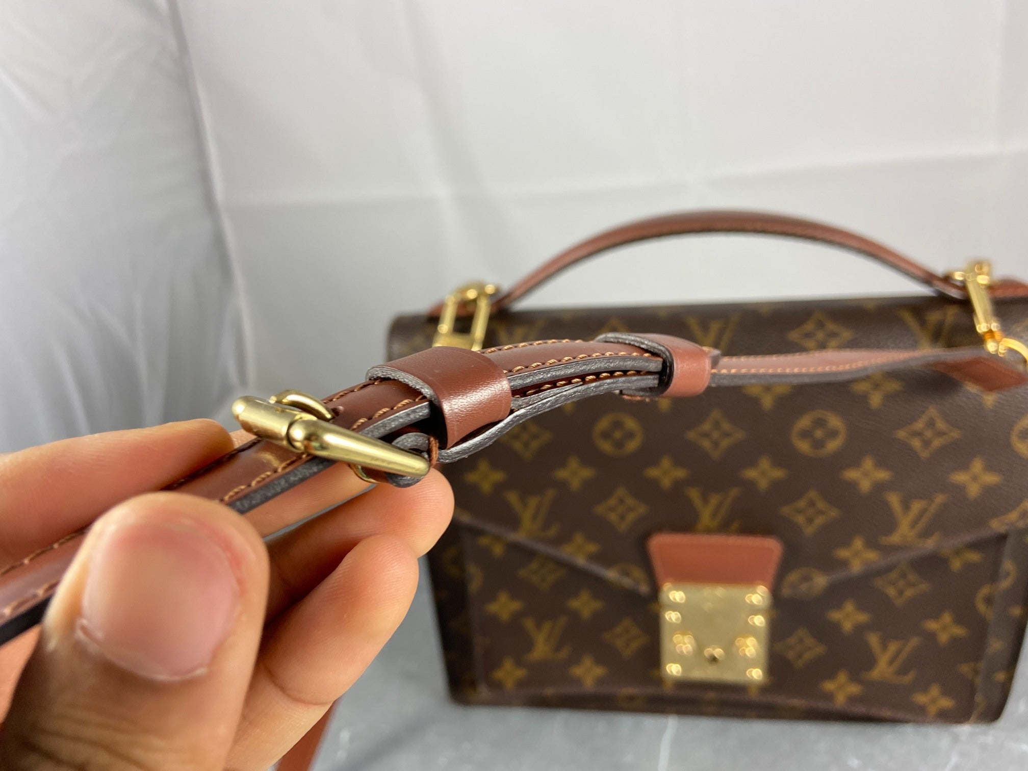 Louis Vuitton Monceau 28 Monogram Canvas