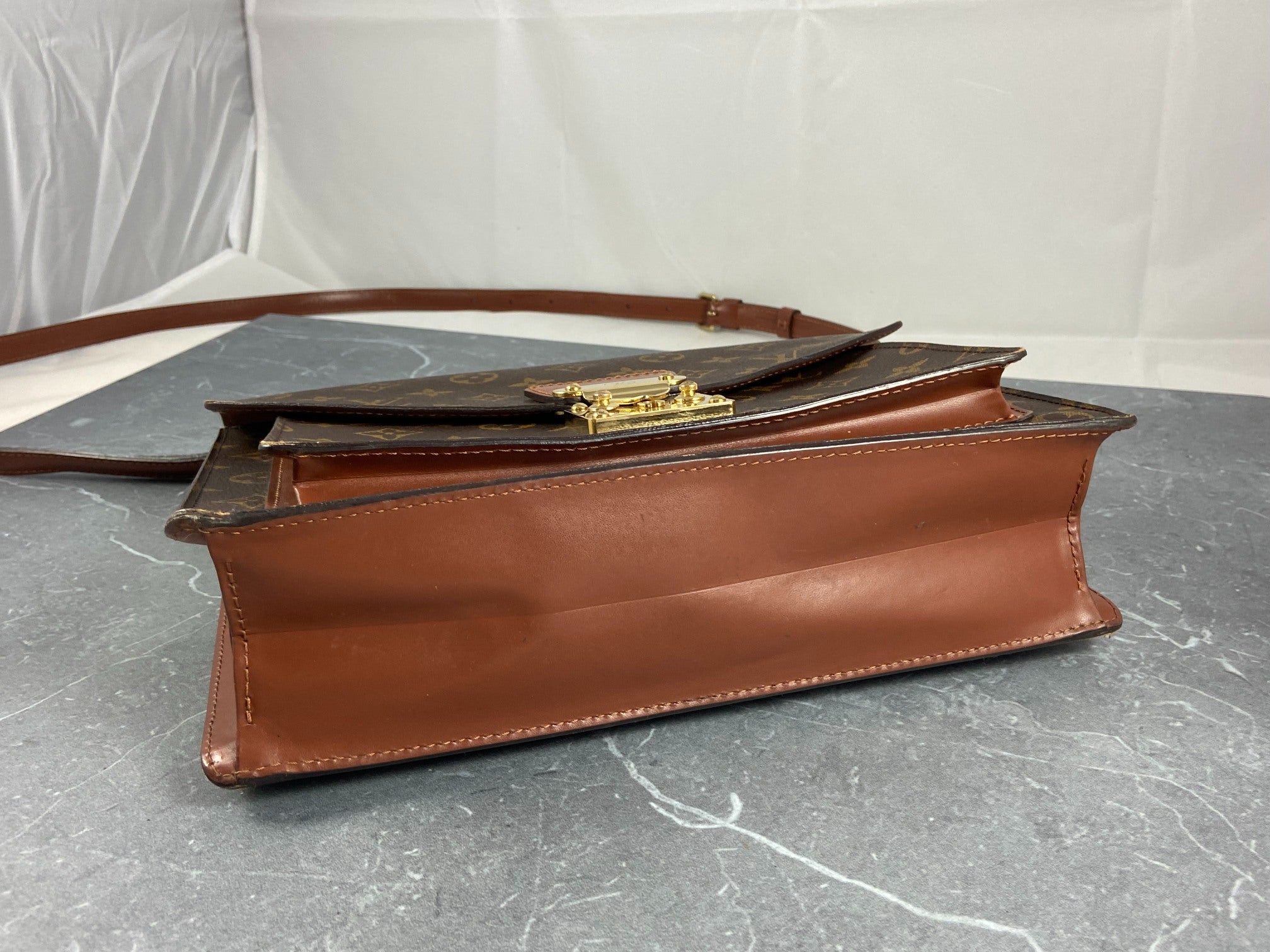 Louis Vuitton Monceau 28 Monogram Canvas