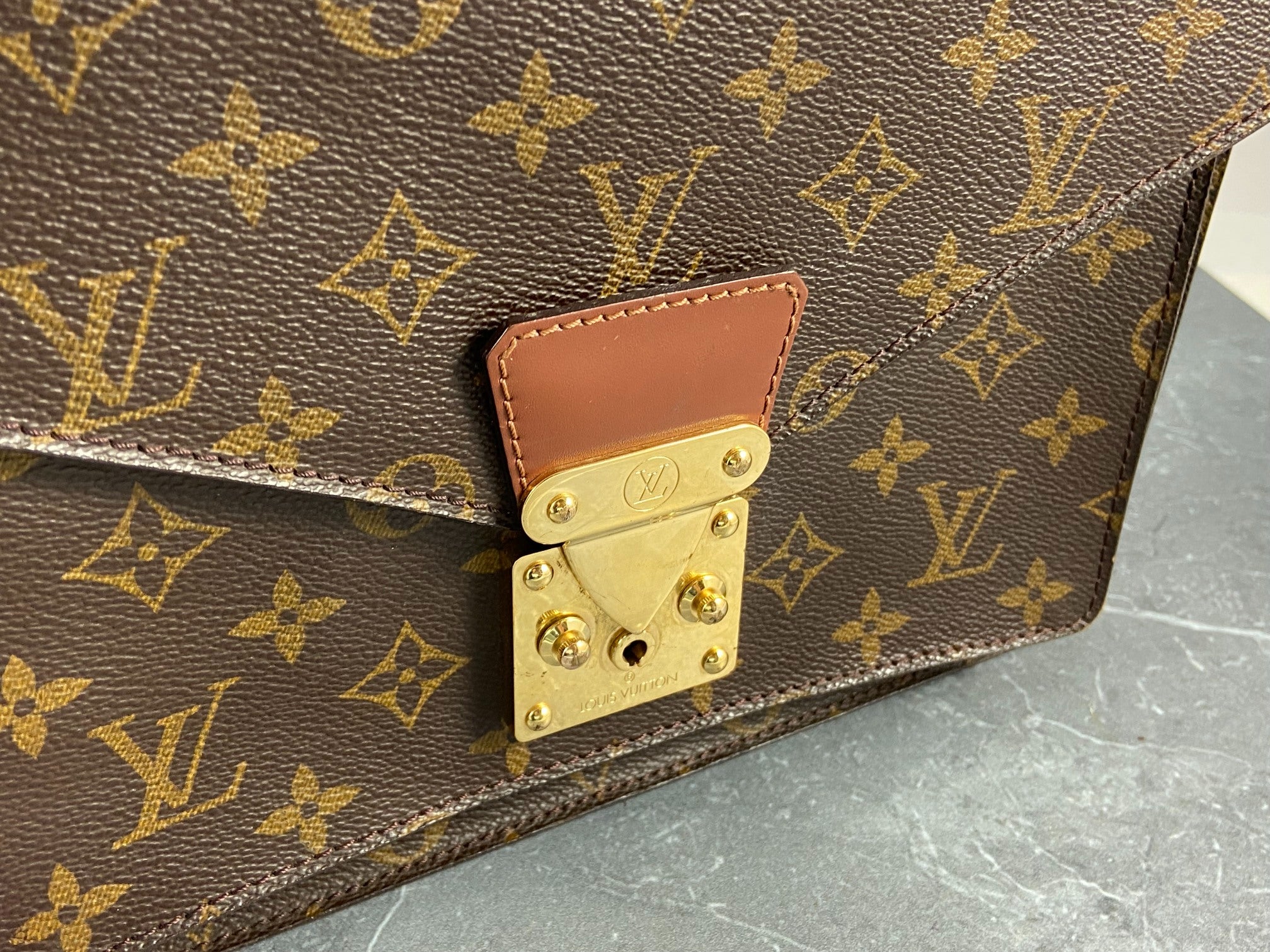 Louis Vuitton Monceau 28 Monogram Canvas