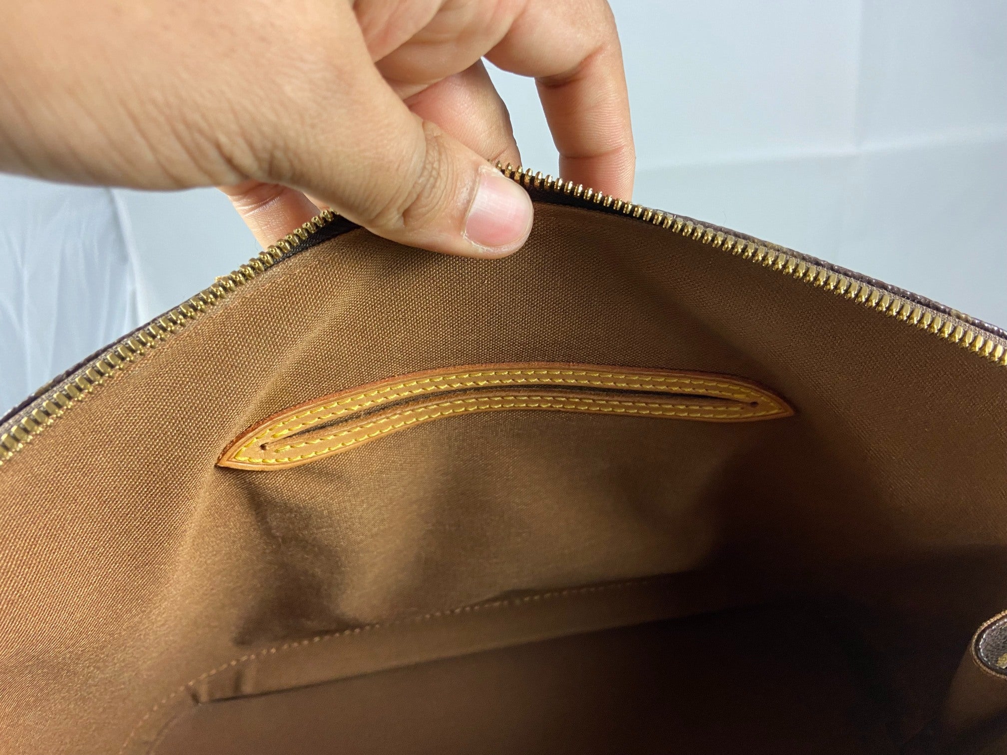 Louis Vuitton Alma PM Monogram Canvas