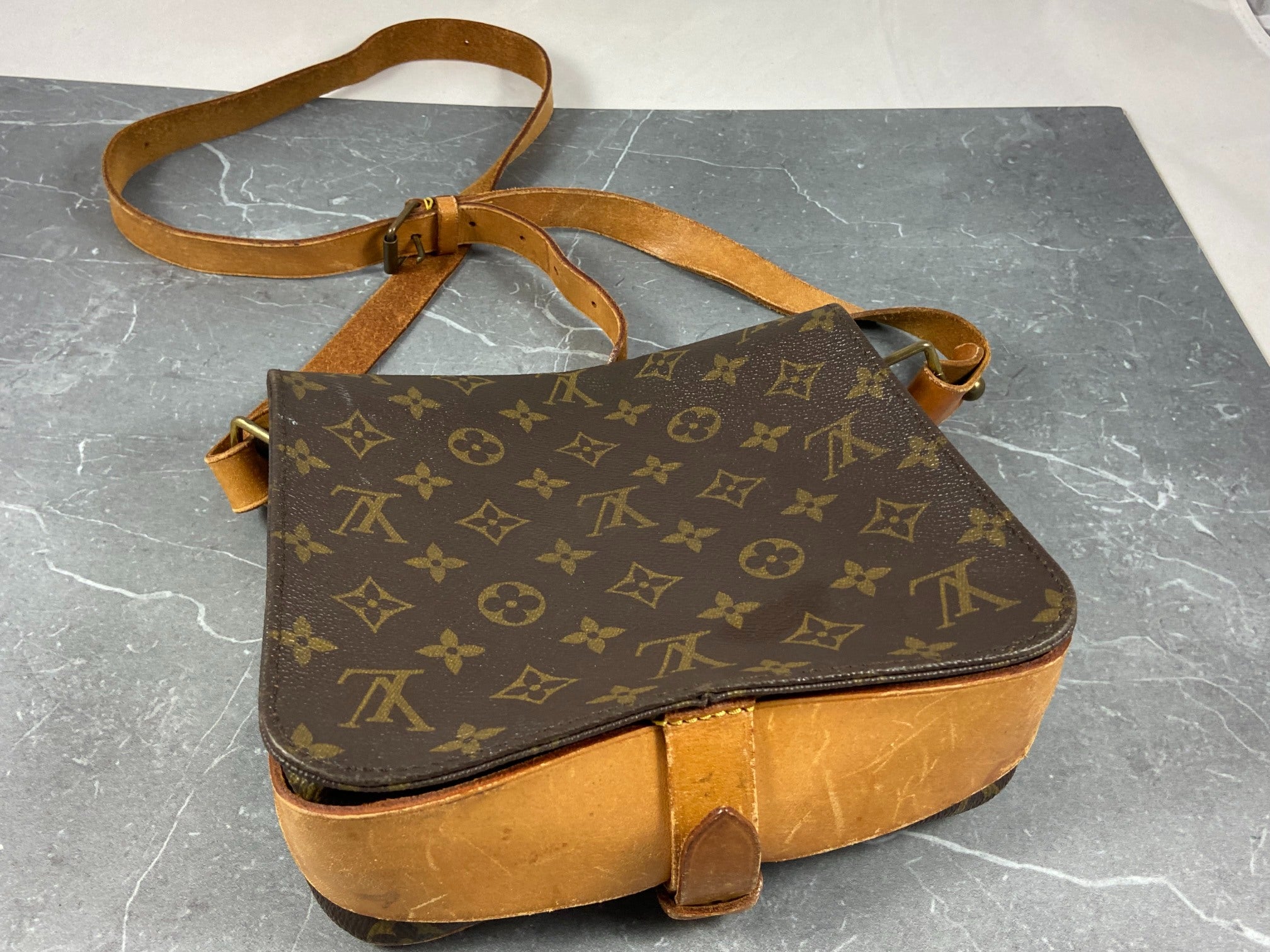 Louis Vuitton Cartouchiere MM Shoulder Bag Monogram Canvas
