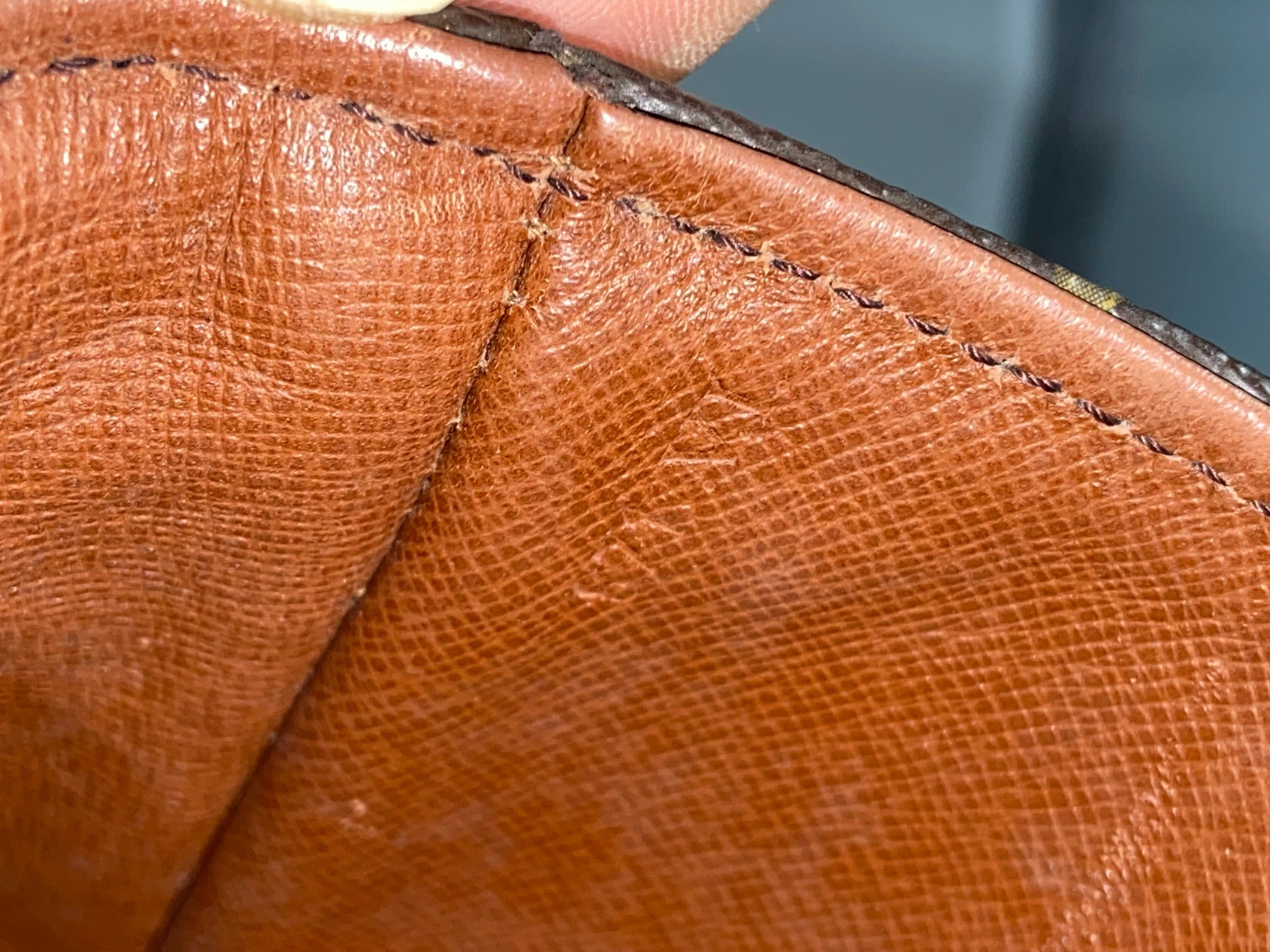 Louis Vuitton Chantilly GM Shoulder Bag Monogram Canvas