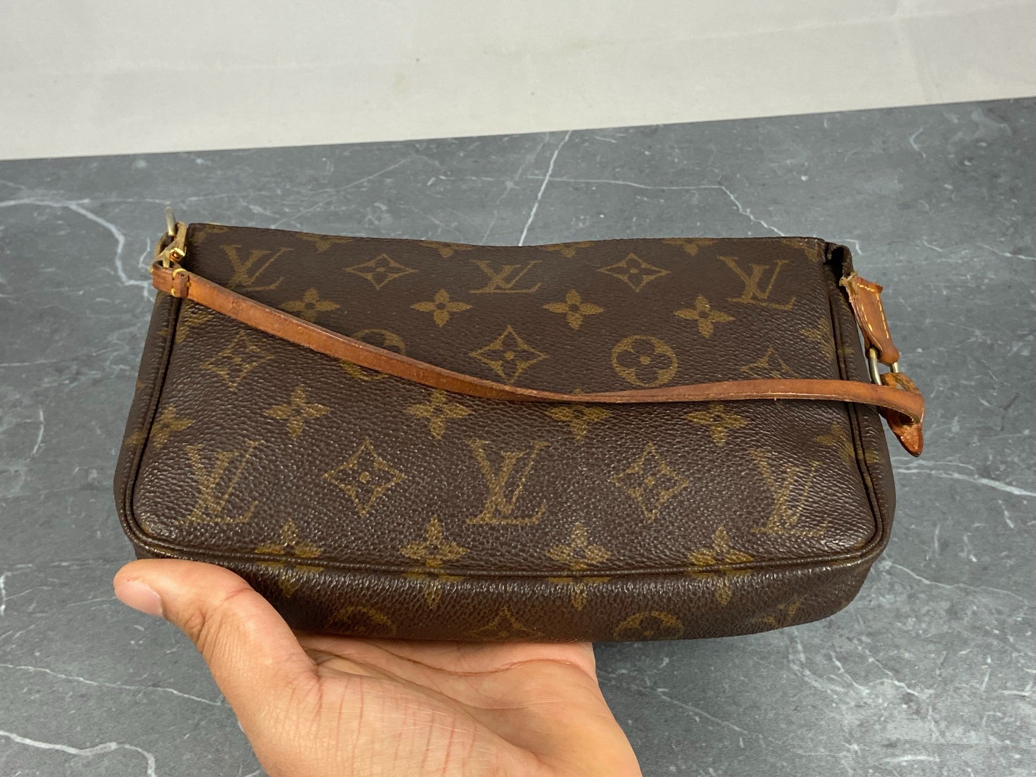 Louis Vuitton Pochette Accessoires Monogram Canvas