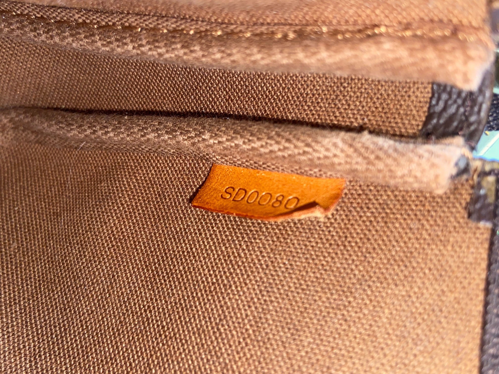 Louis Vuitton Pochette Accessoires Monogram Canvas