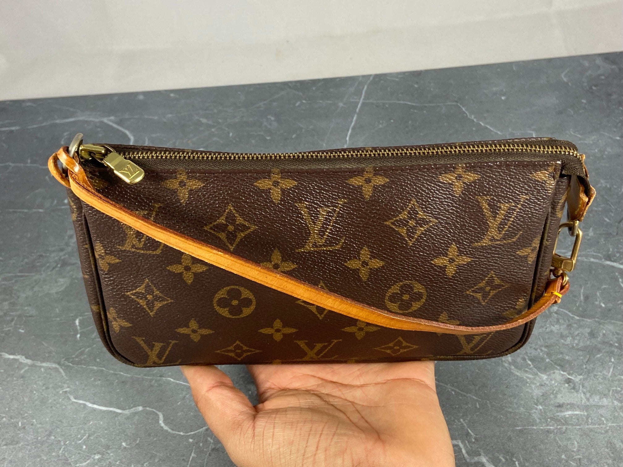 Louis Vuitton Pochette Accessoires Monogram Canvas