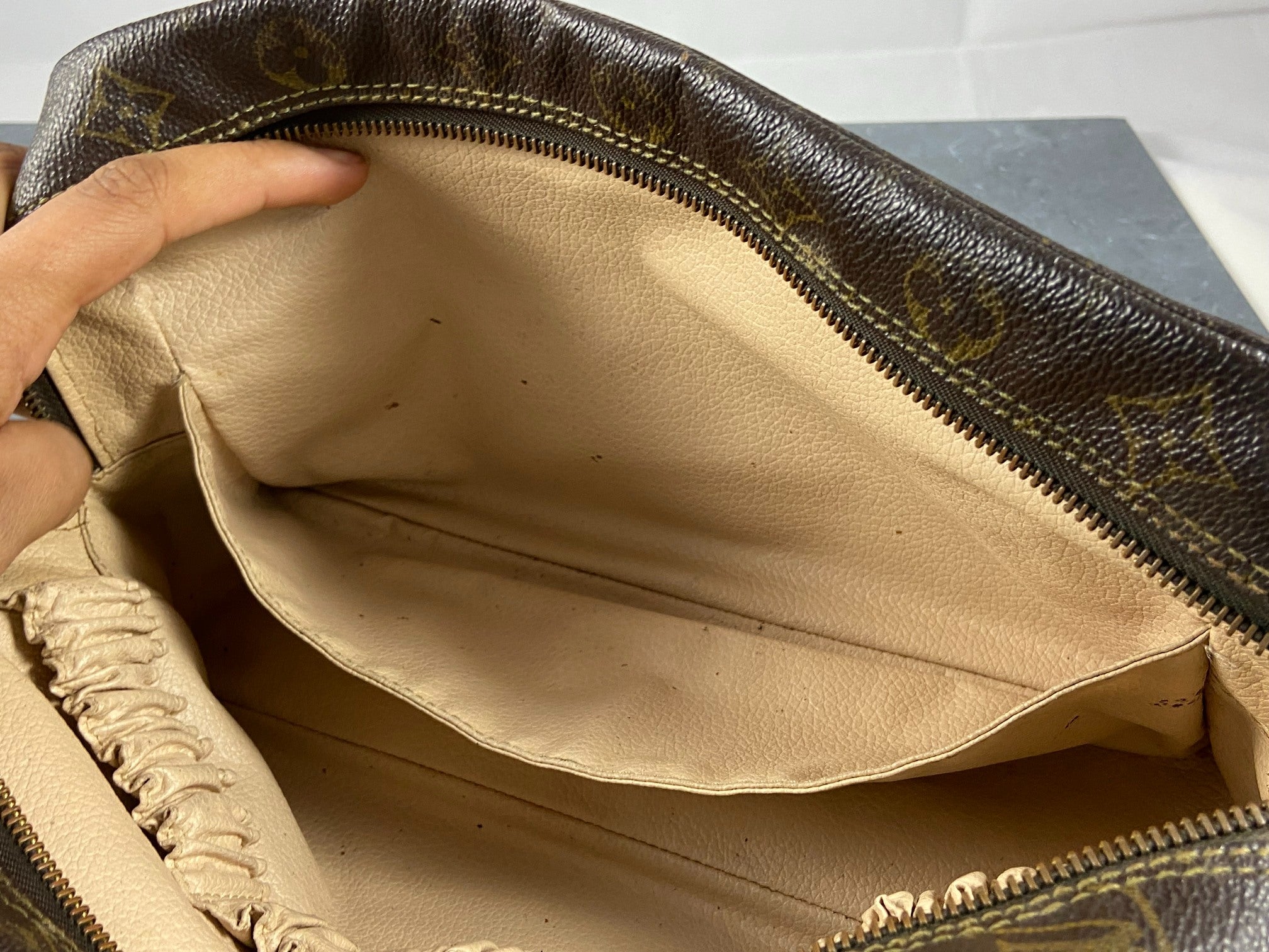 Louis Vuitton Trousse Toilette 28 Monogram Canvas