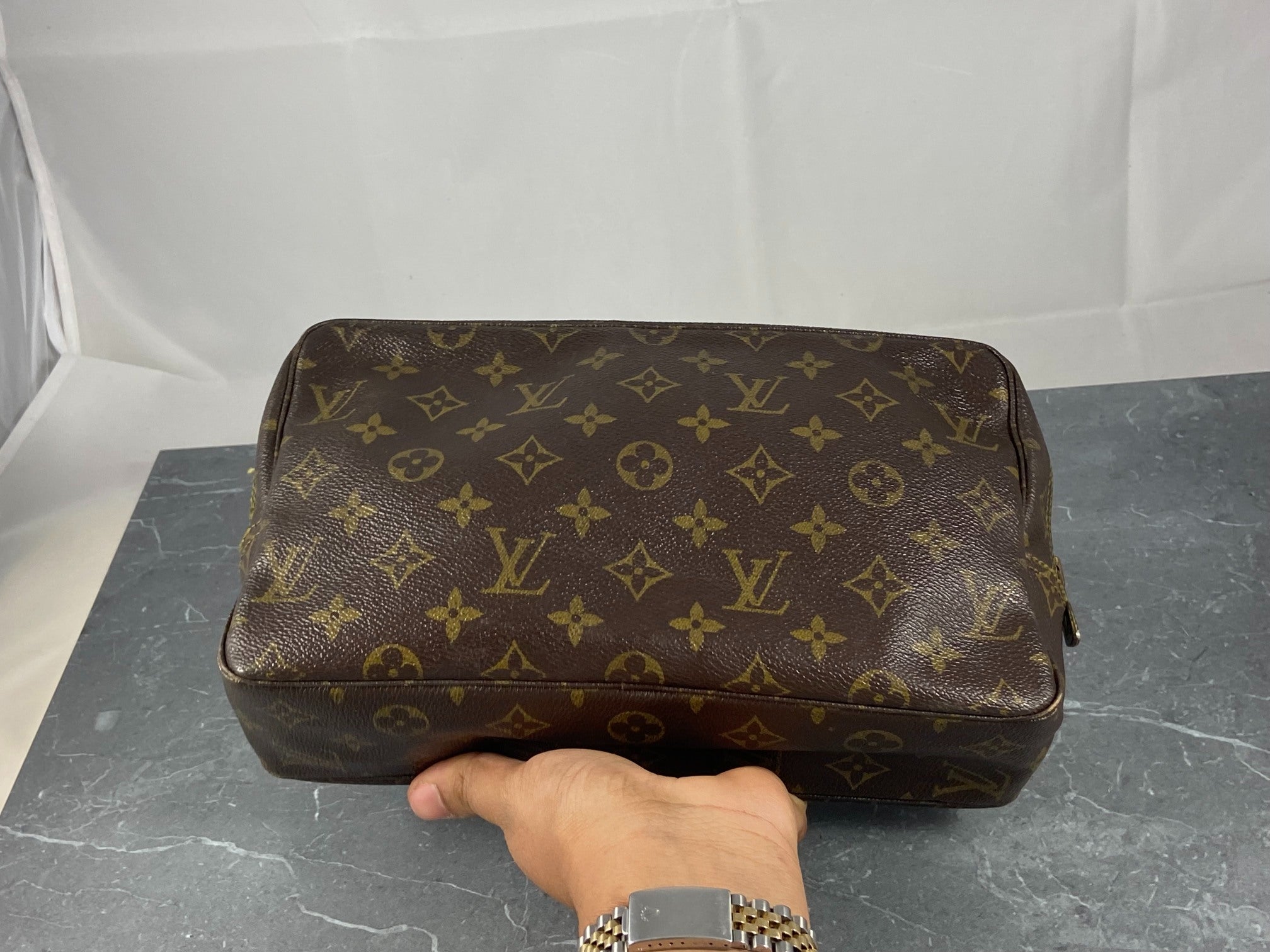 Louis Vuitton Trousse Toilette 28 Monogram Canvas