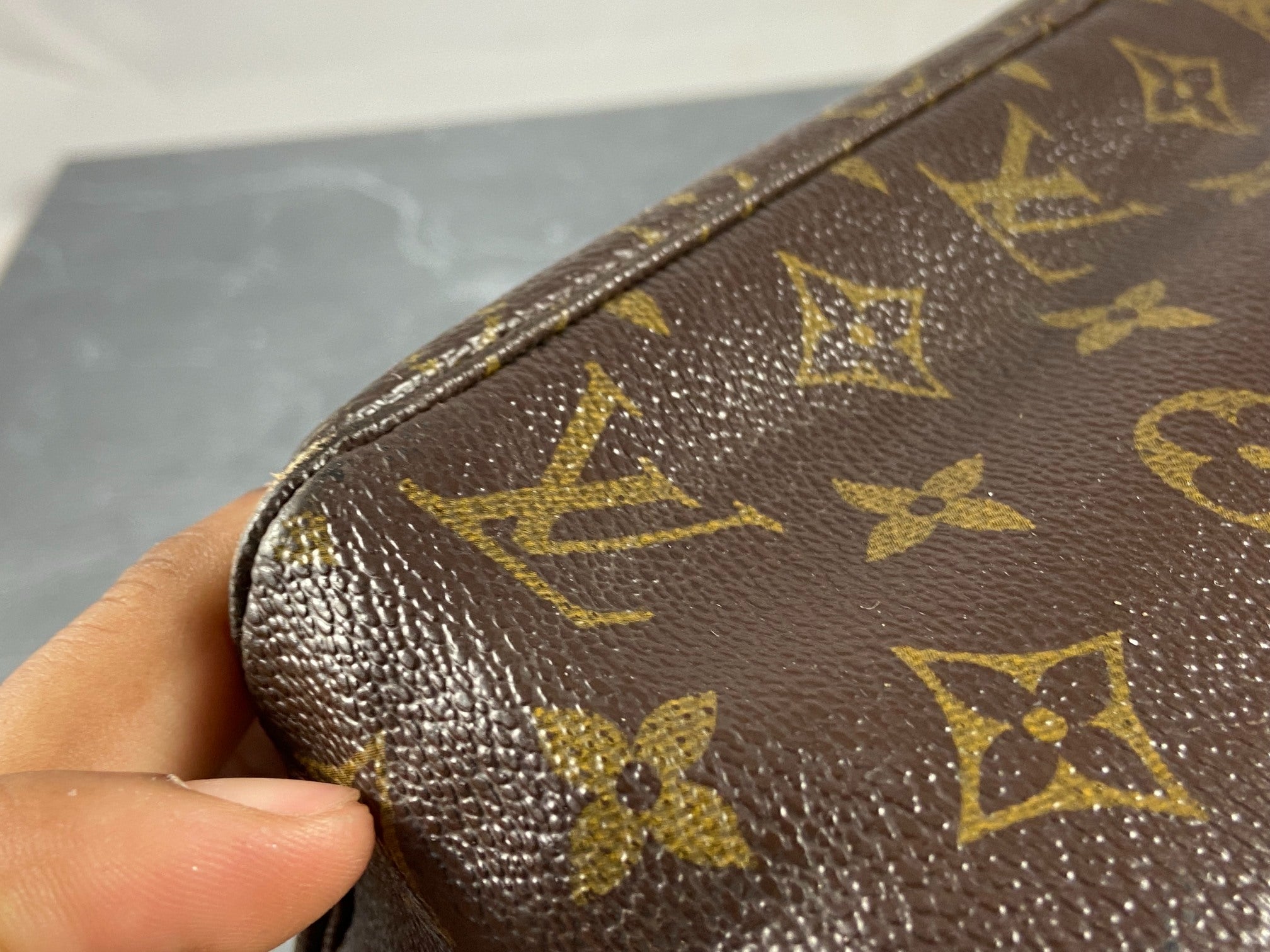 Louis Vuitton Trousse Toilette 28 Monogram Canvas
