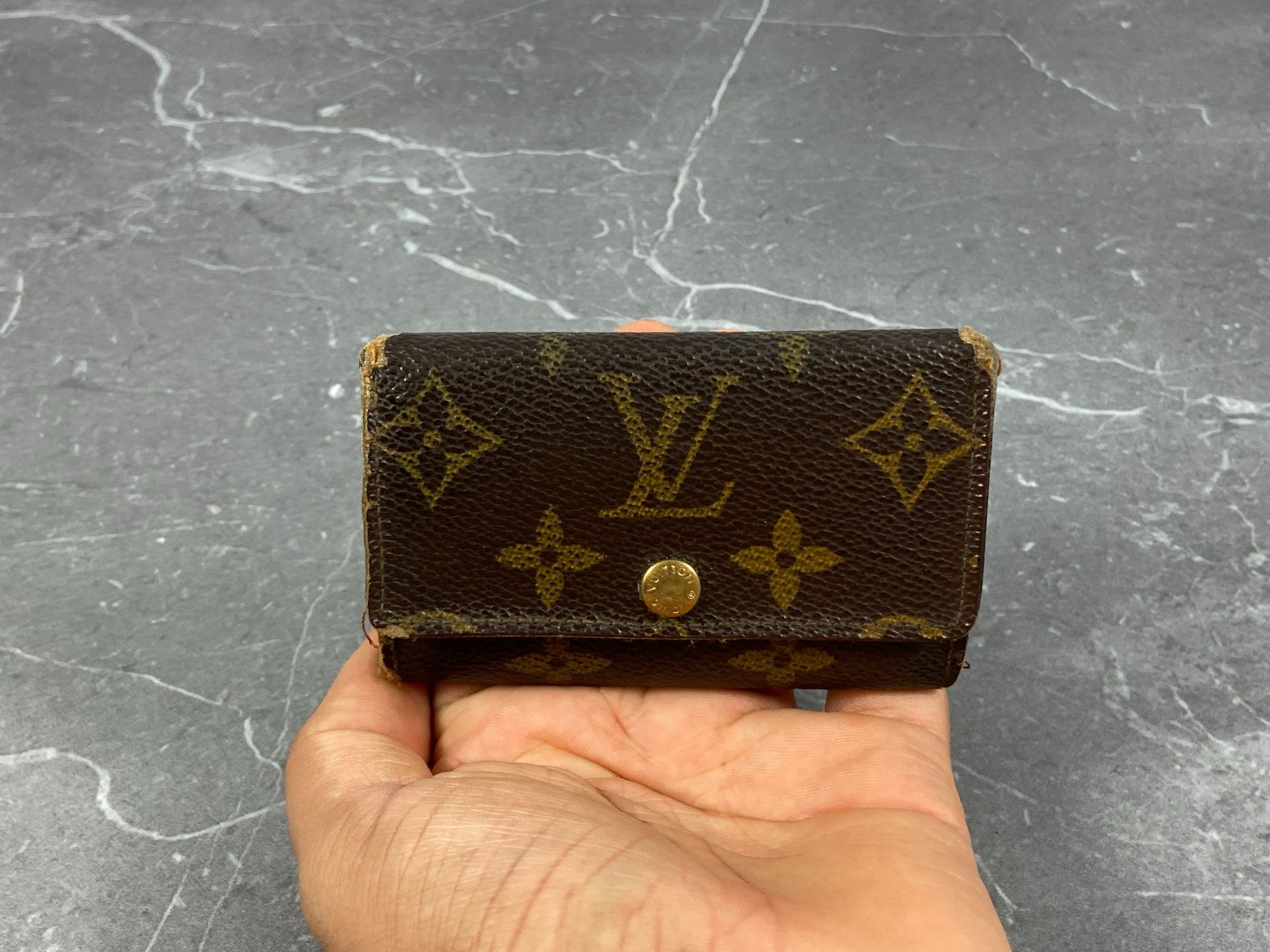 Louis Vuitton 6 Key Holder Monogram Canvas