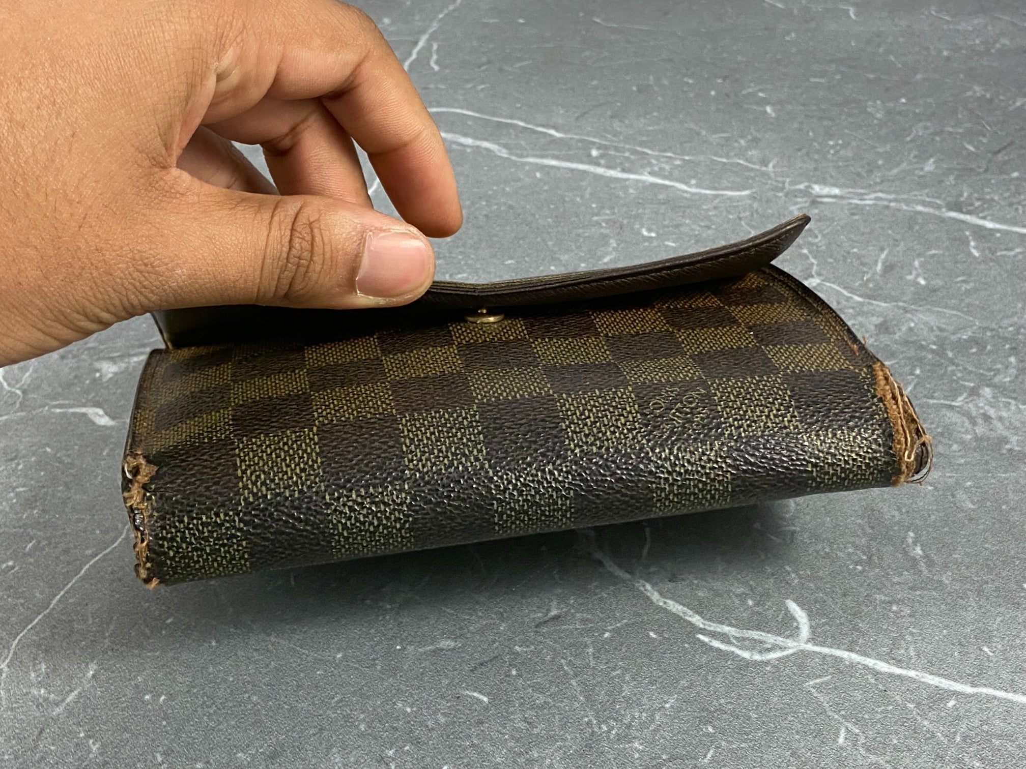 Louis Vuitton Porte Tresor Etui Wallet Damier Ebene Canvas