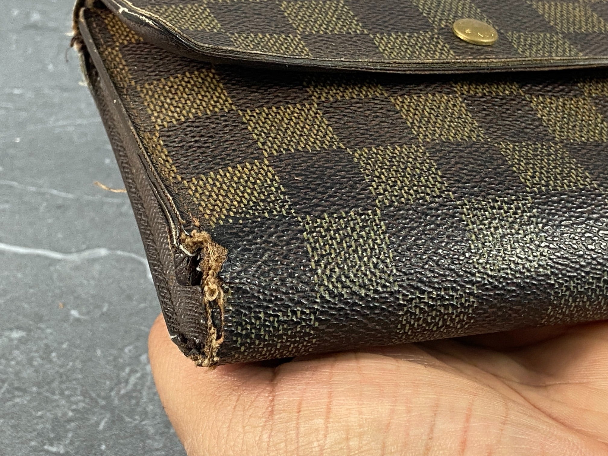 Louis Vuitton Porte Tresor Etui Wallet Damier Ebene Canvas