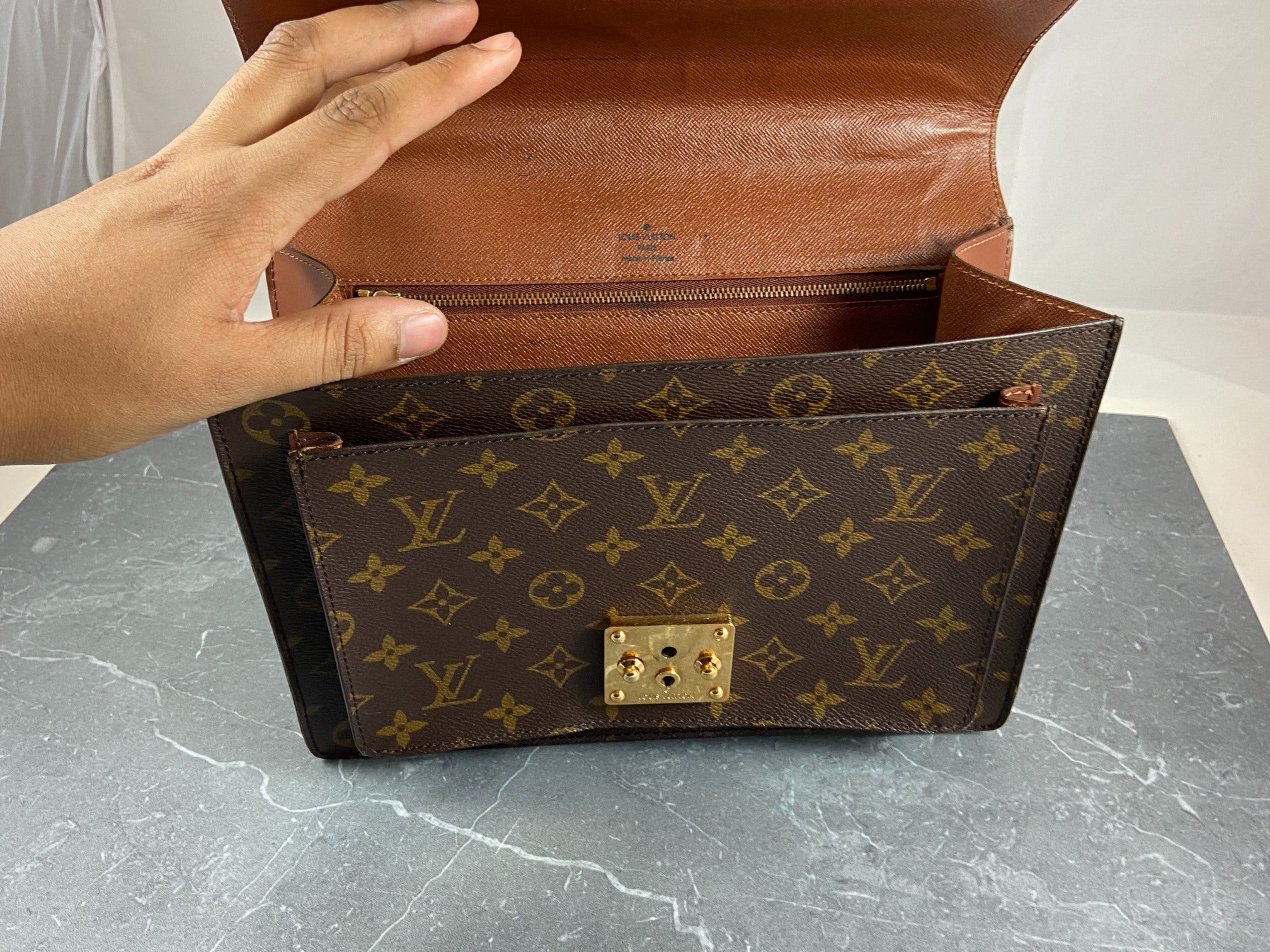 Louis Vuitton Monceau 28 Monogram Canvas
