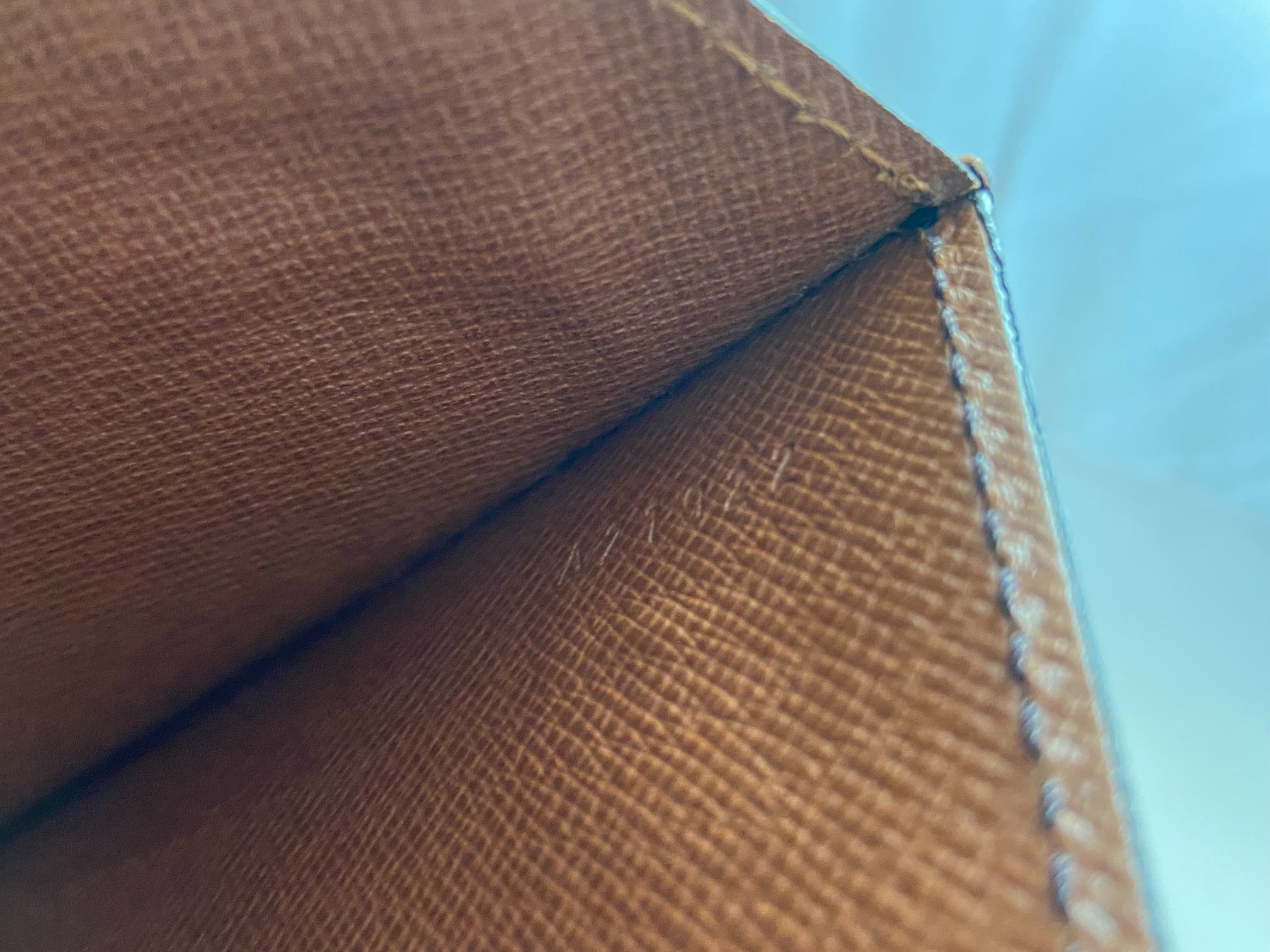 Louis Vuitton Monceau 28 Monogram Canvas