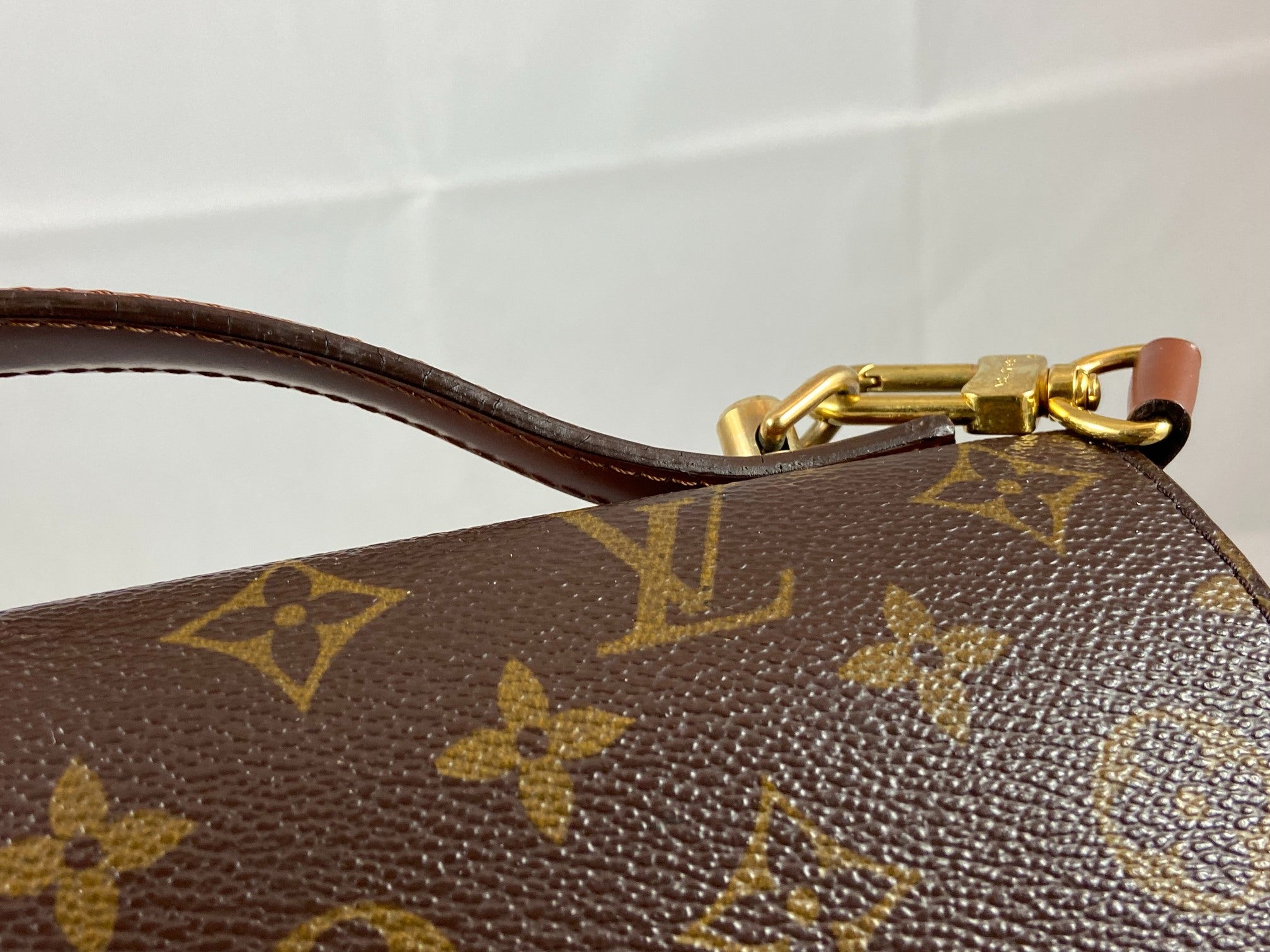 Louis Vuitton Monceau 28 Monogram Canvas