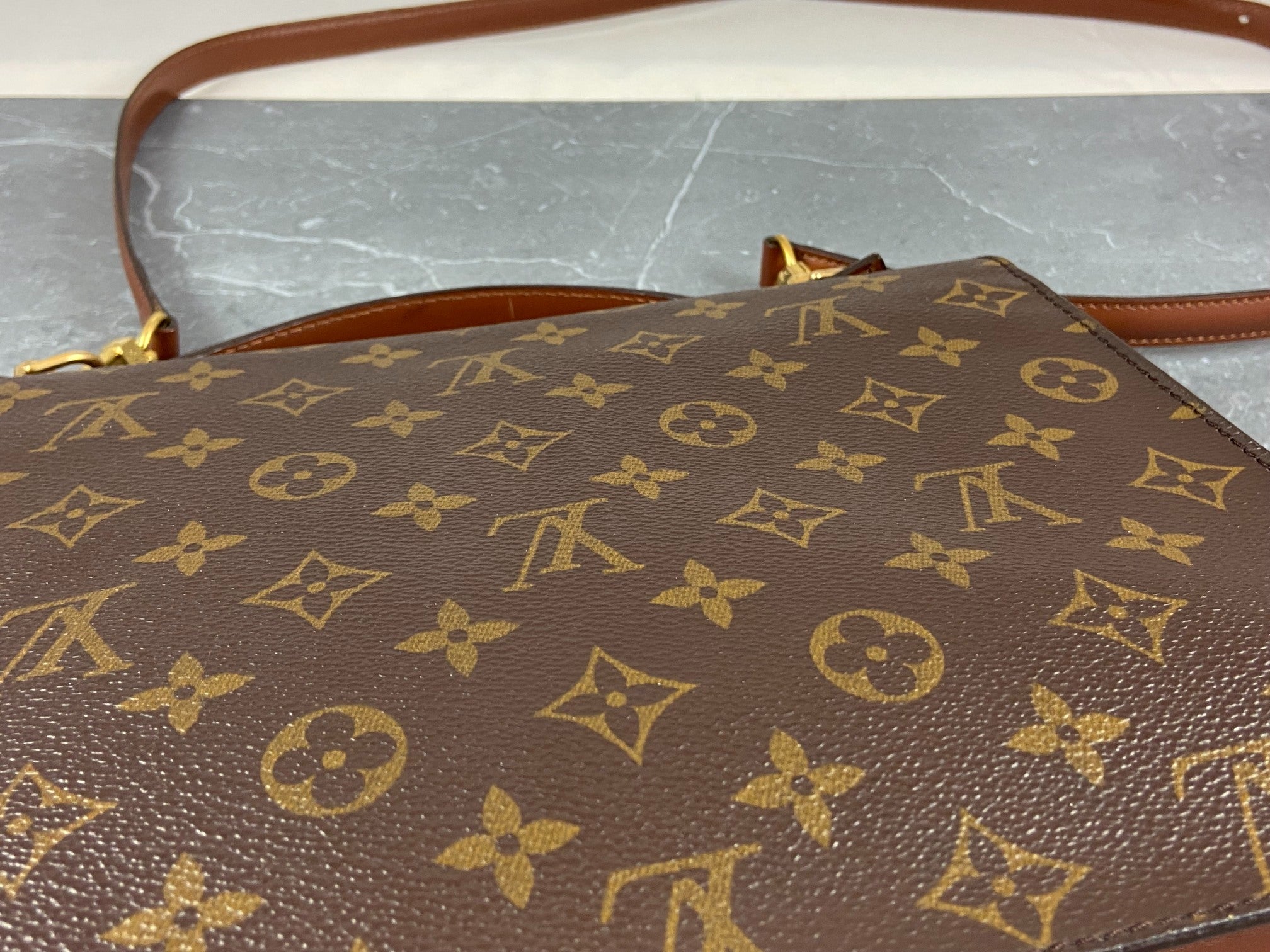 Louis Vuitton Monceau 28 Monogram Canvas