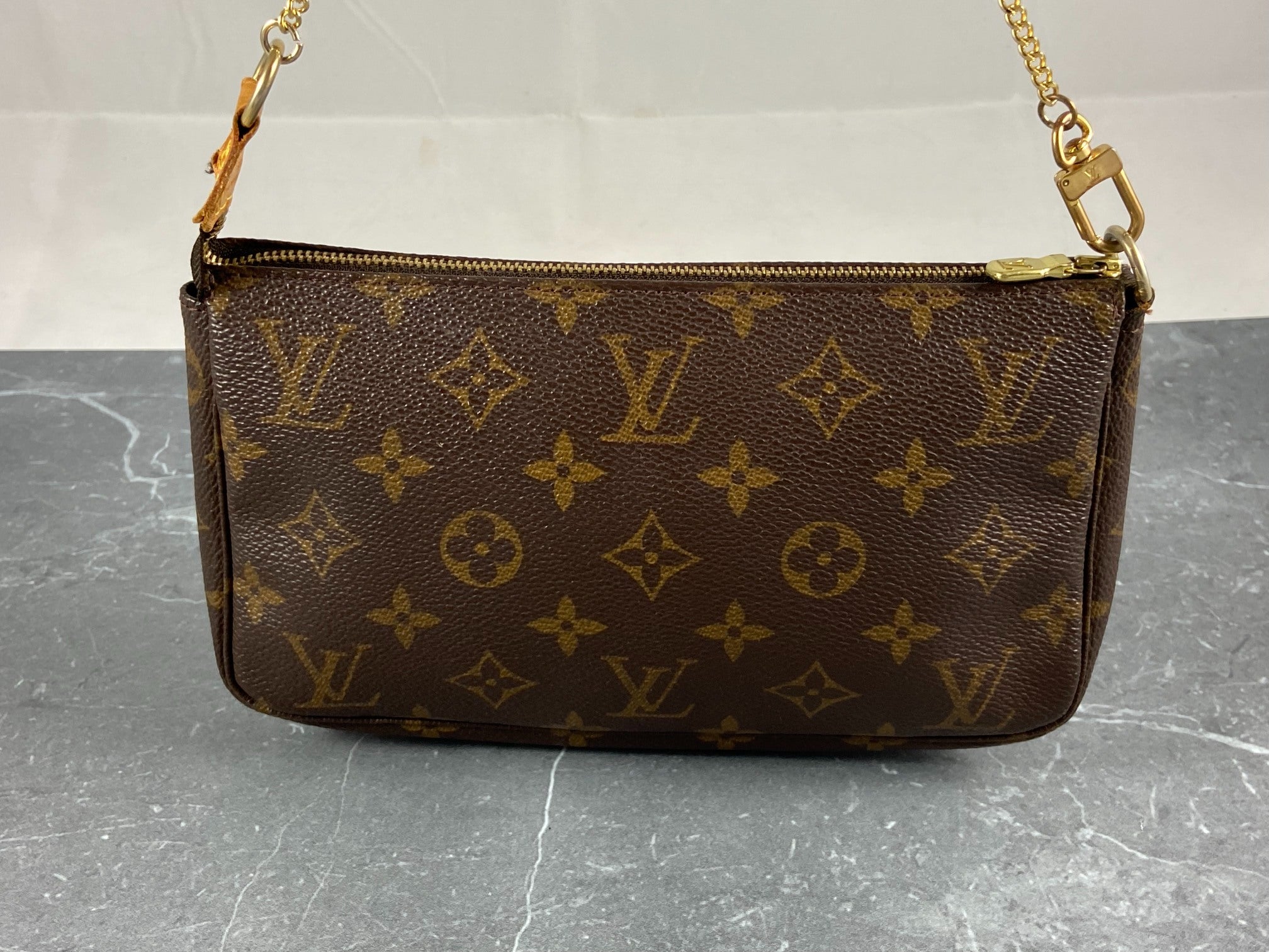 Louis Vuitton Pochette Accessoires Monogram Canvas