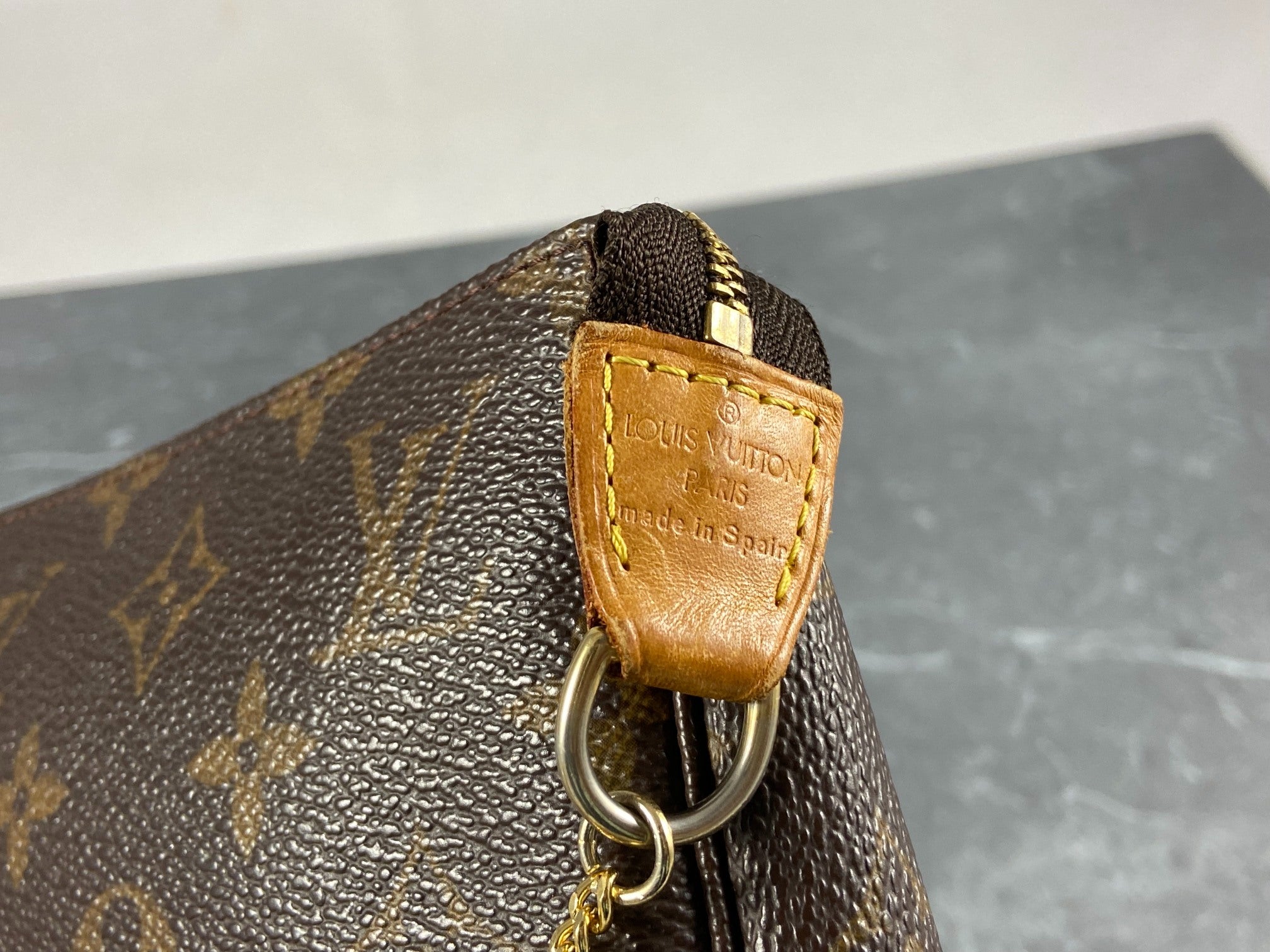 Louis Vuitton Pochette Accessoires Monogram Canvas