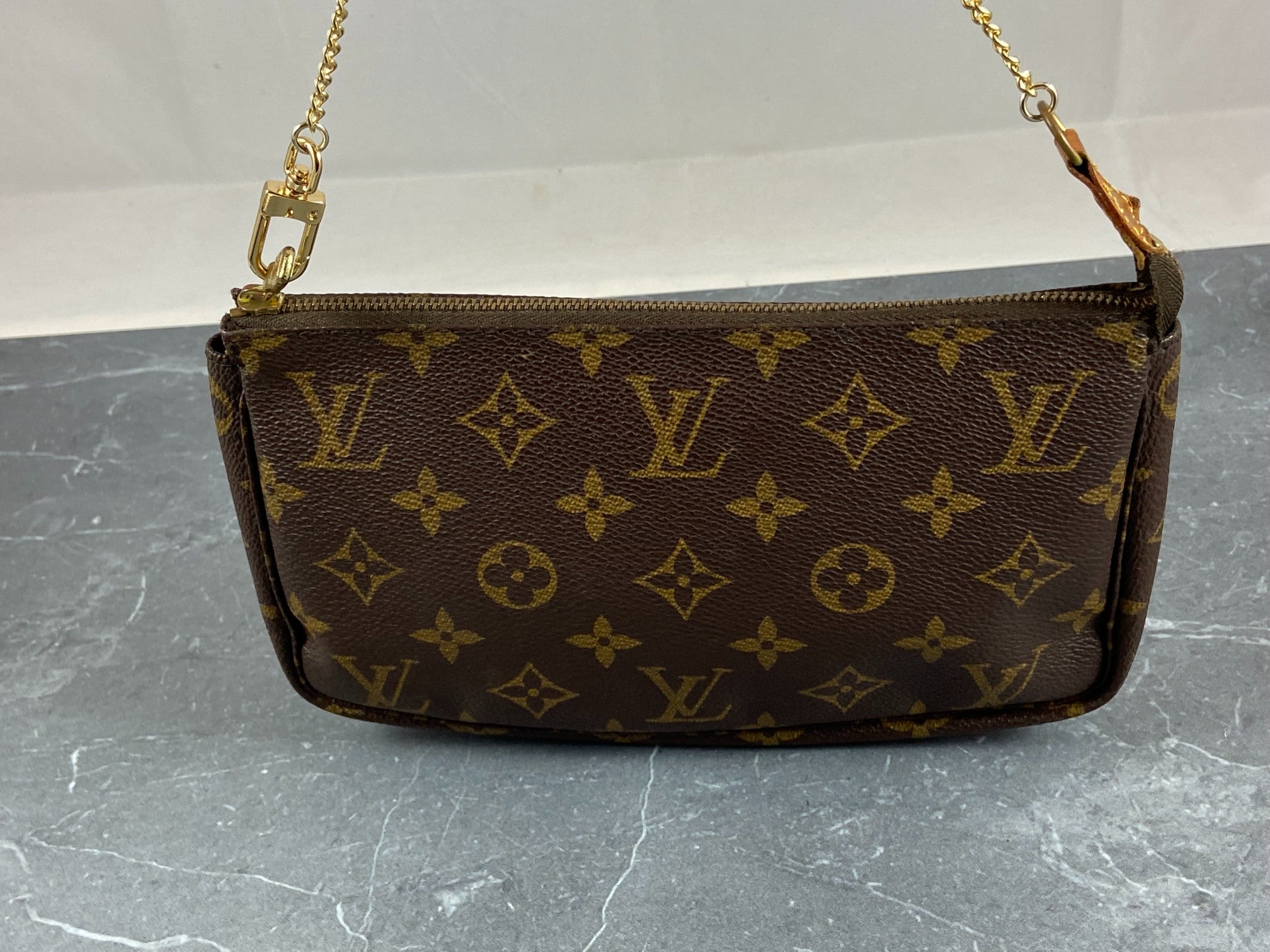 Louis Vuitton Pochette Accessoires Monogram Canvas