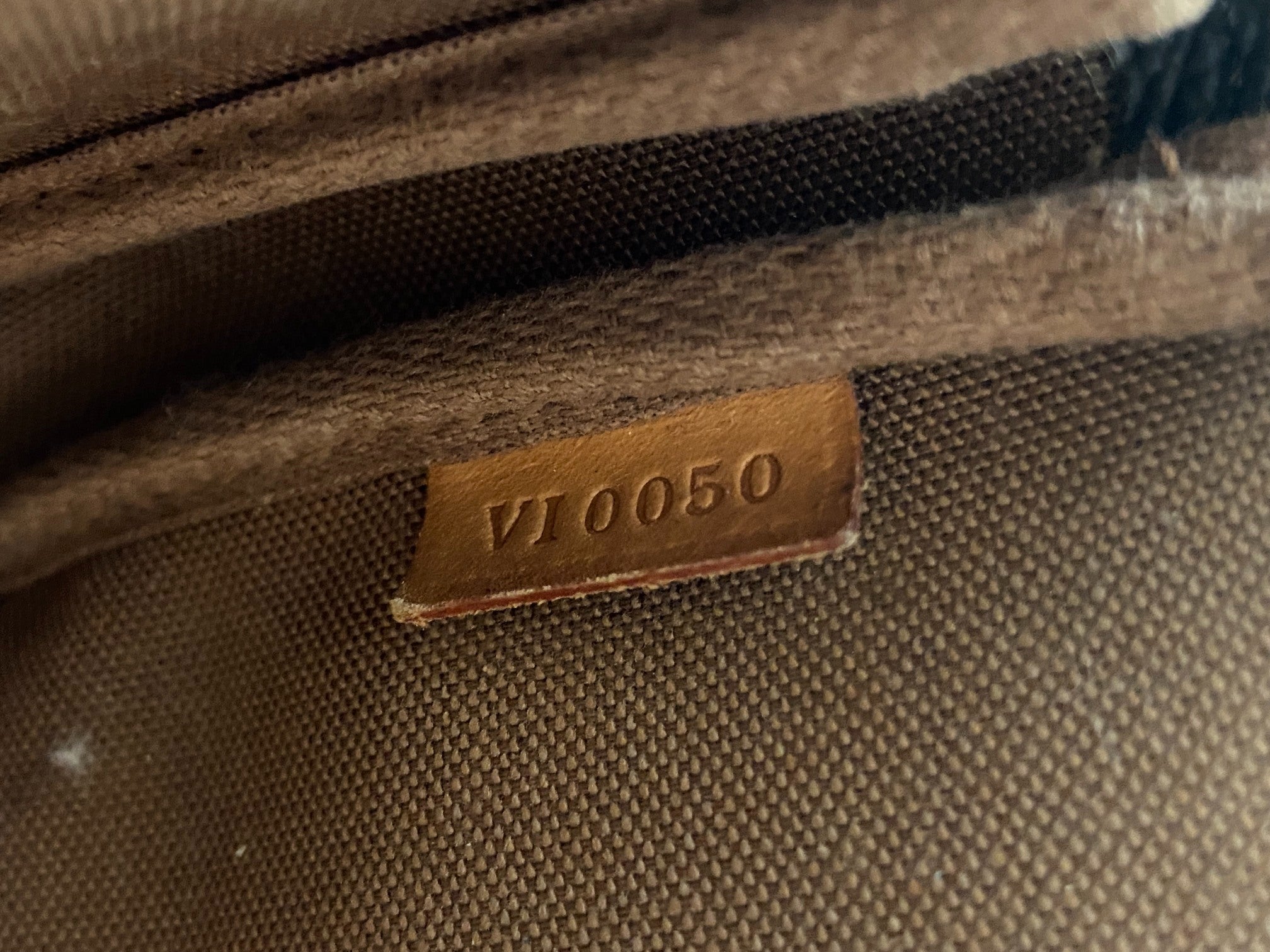 Louis Vuitton Pochette Accessoires Monogram Canvas