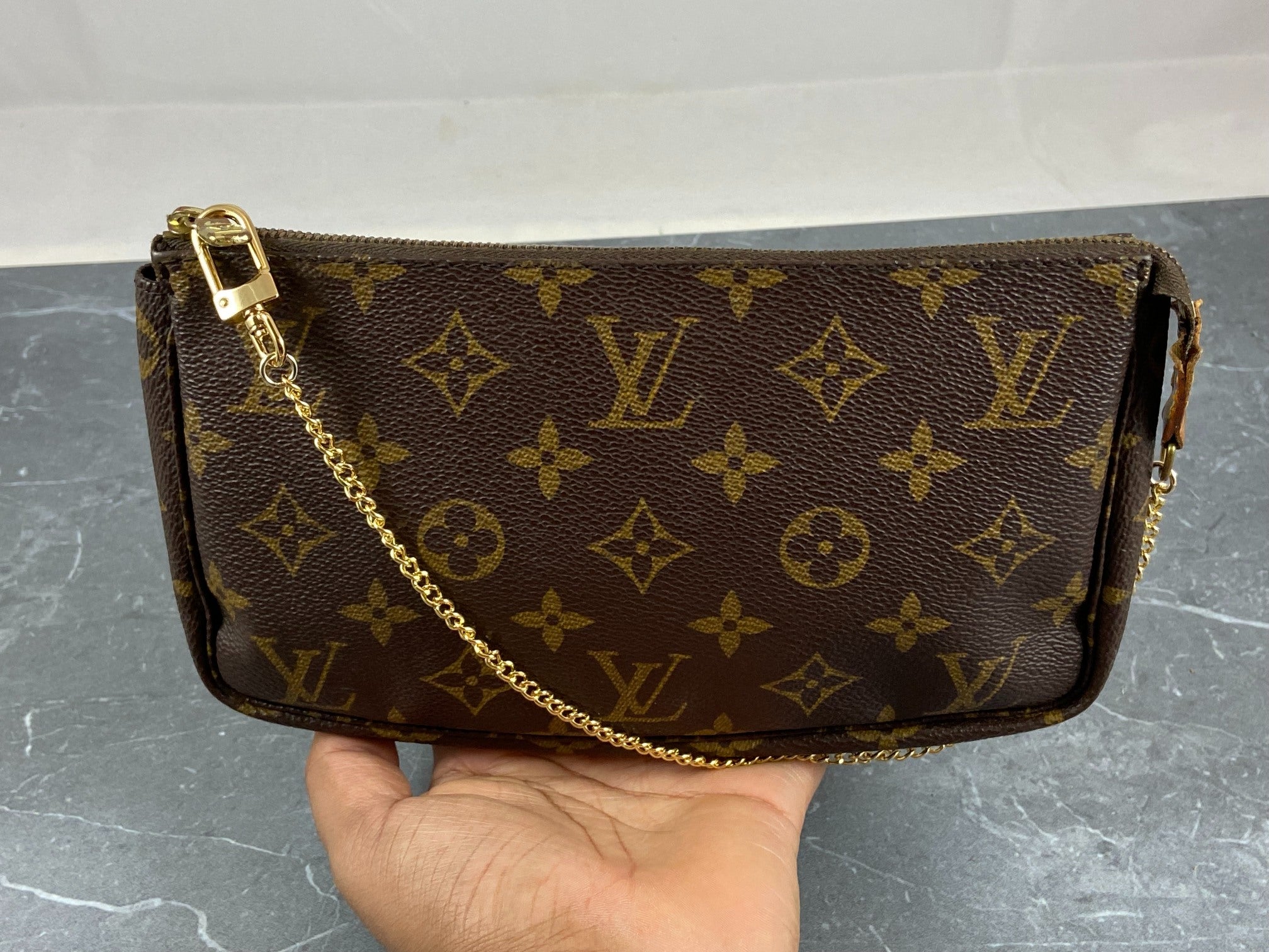 Louis Vuitton Pochette Accessoires Monogram Canvas