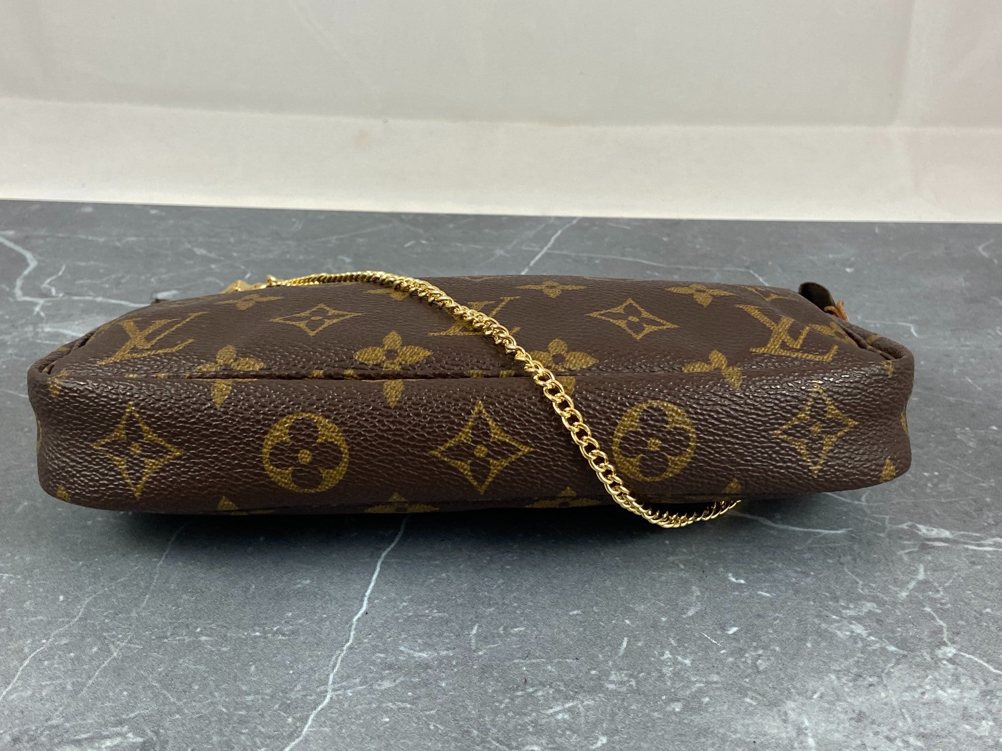 Louis Vuitton Pochette Accessoires Monogram Canvas