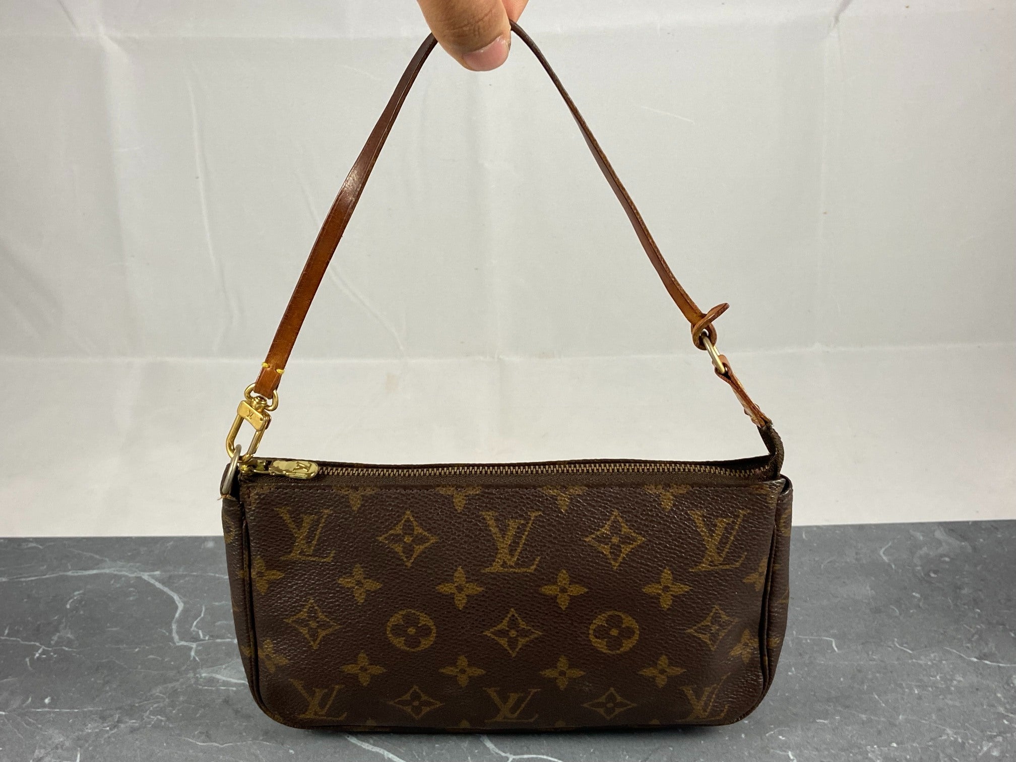 Louis Vuitton Pochette Accessoires Monogram Canvas