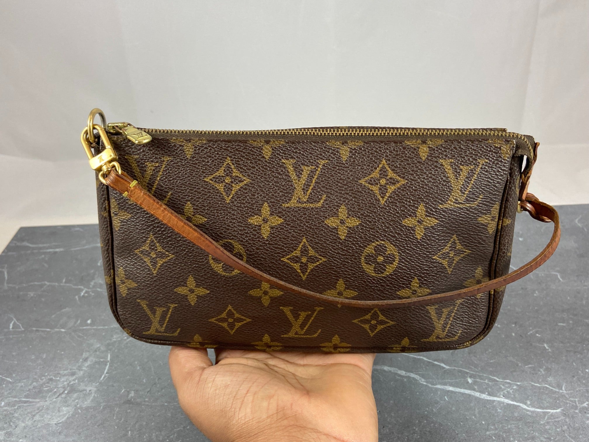 Louis Vuitton Pochette Accessoires Monogram Canvas