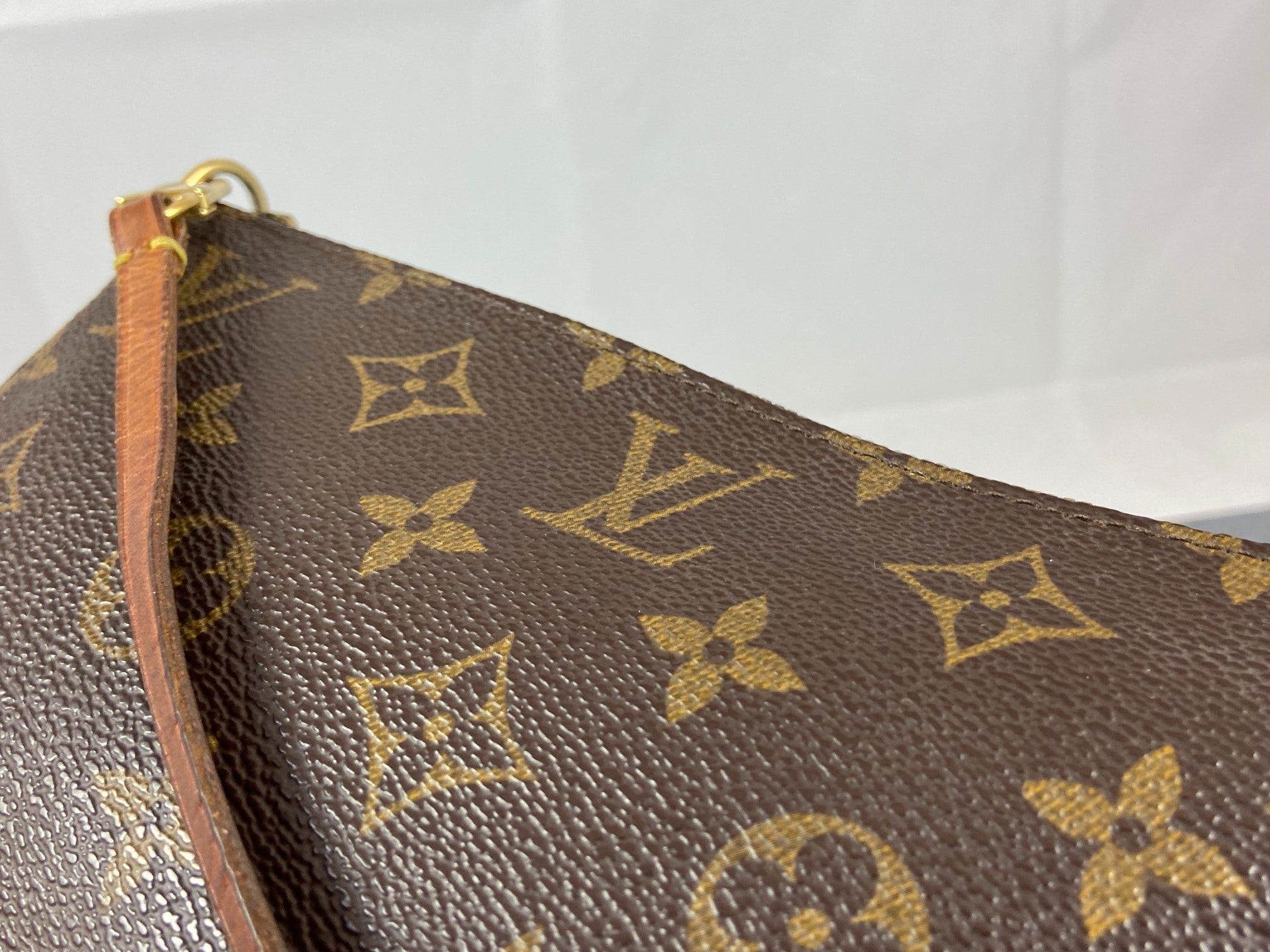 Louis Vuitton Pochette Accessoires Monogram Canvas