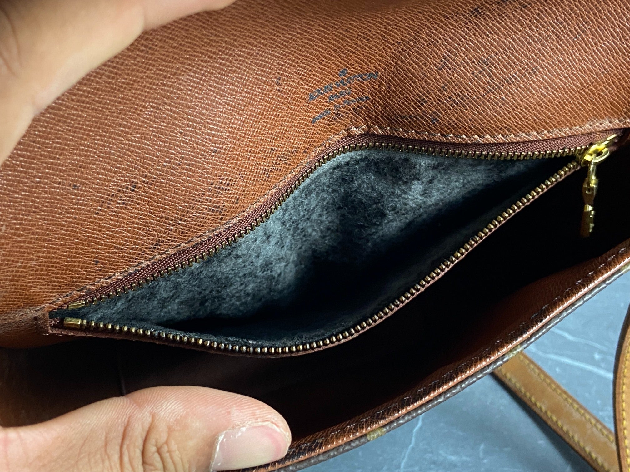 Louis Vuitton Chantilly MM Shoulder Bag Monogram Canvas