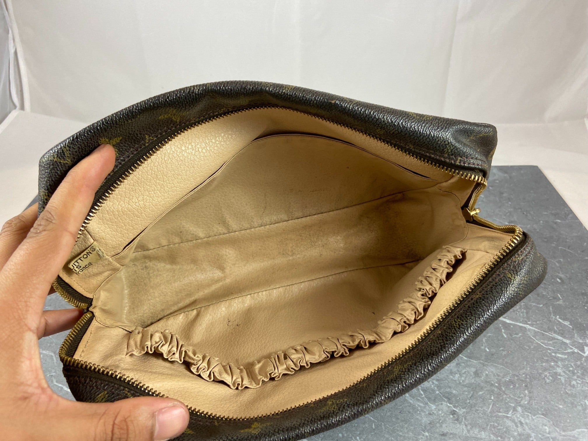 Louis Vuitton Trousse Toilette 28 Monogram Canvas