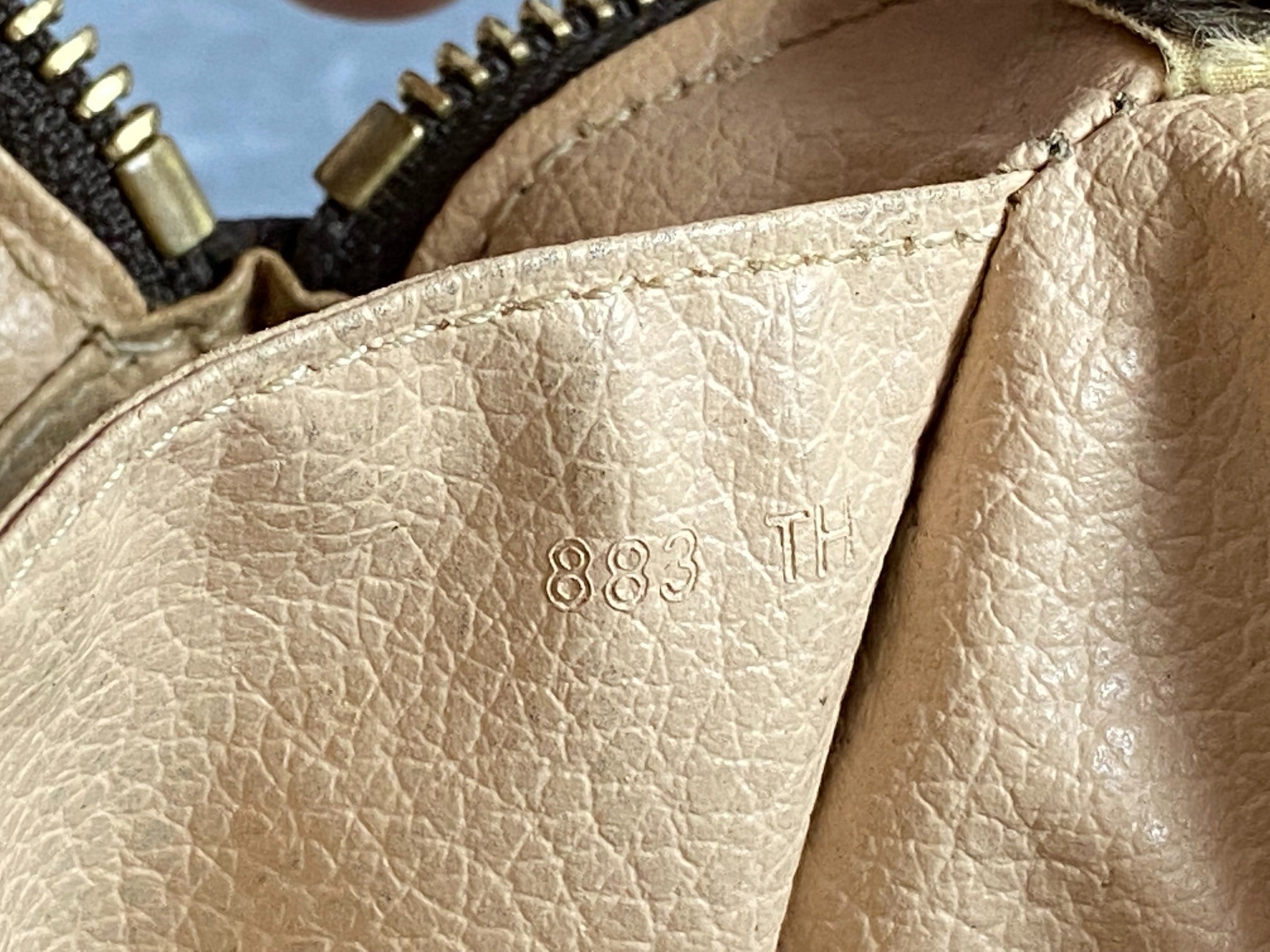 Louis Vuitton Trousse Toilette 28 Monogram Canvas