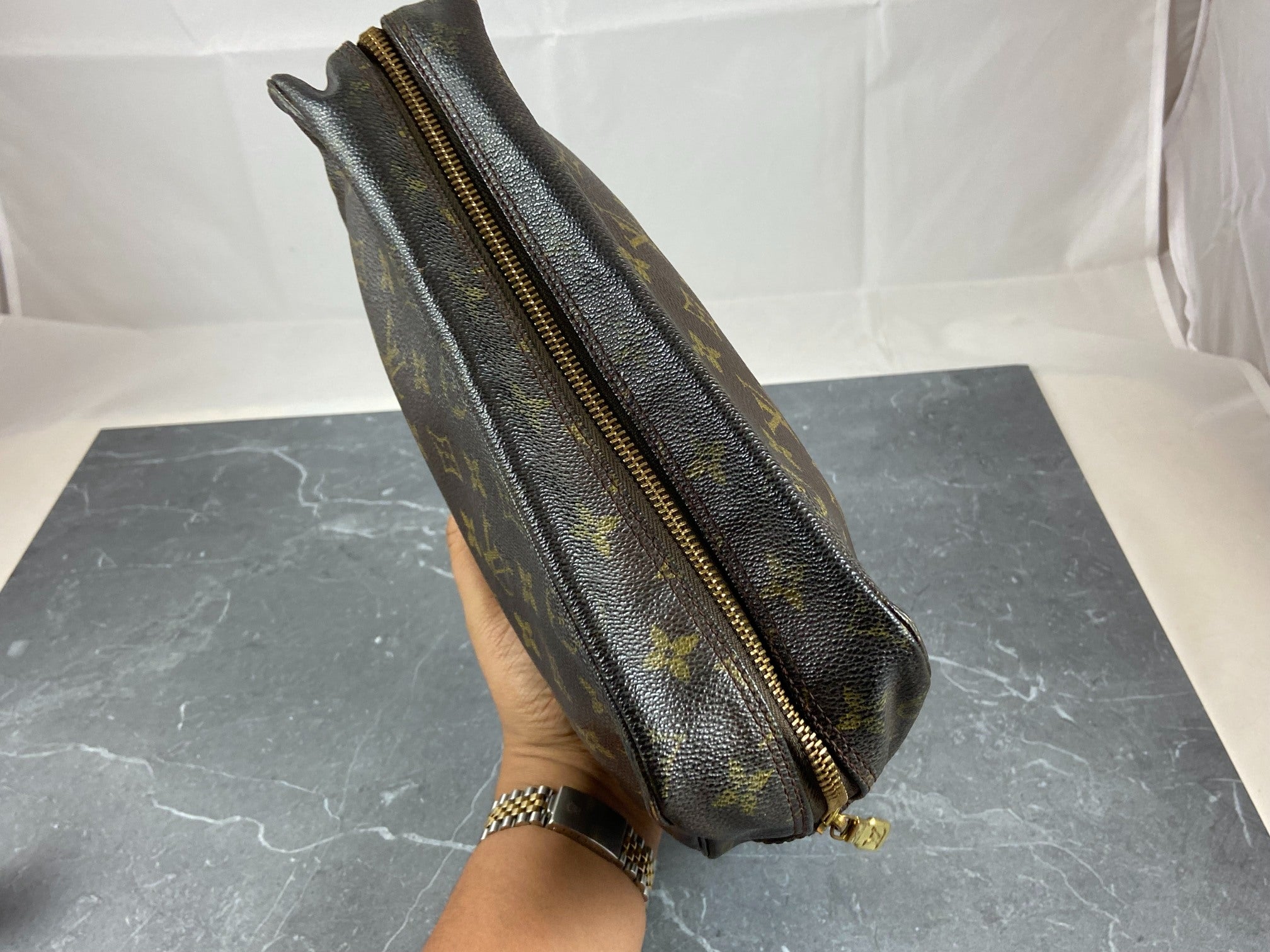 Louis Vuitton Trousse Toilette 28 Monogram Canvas