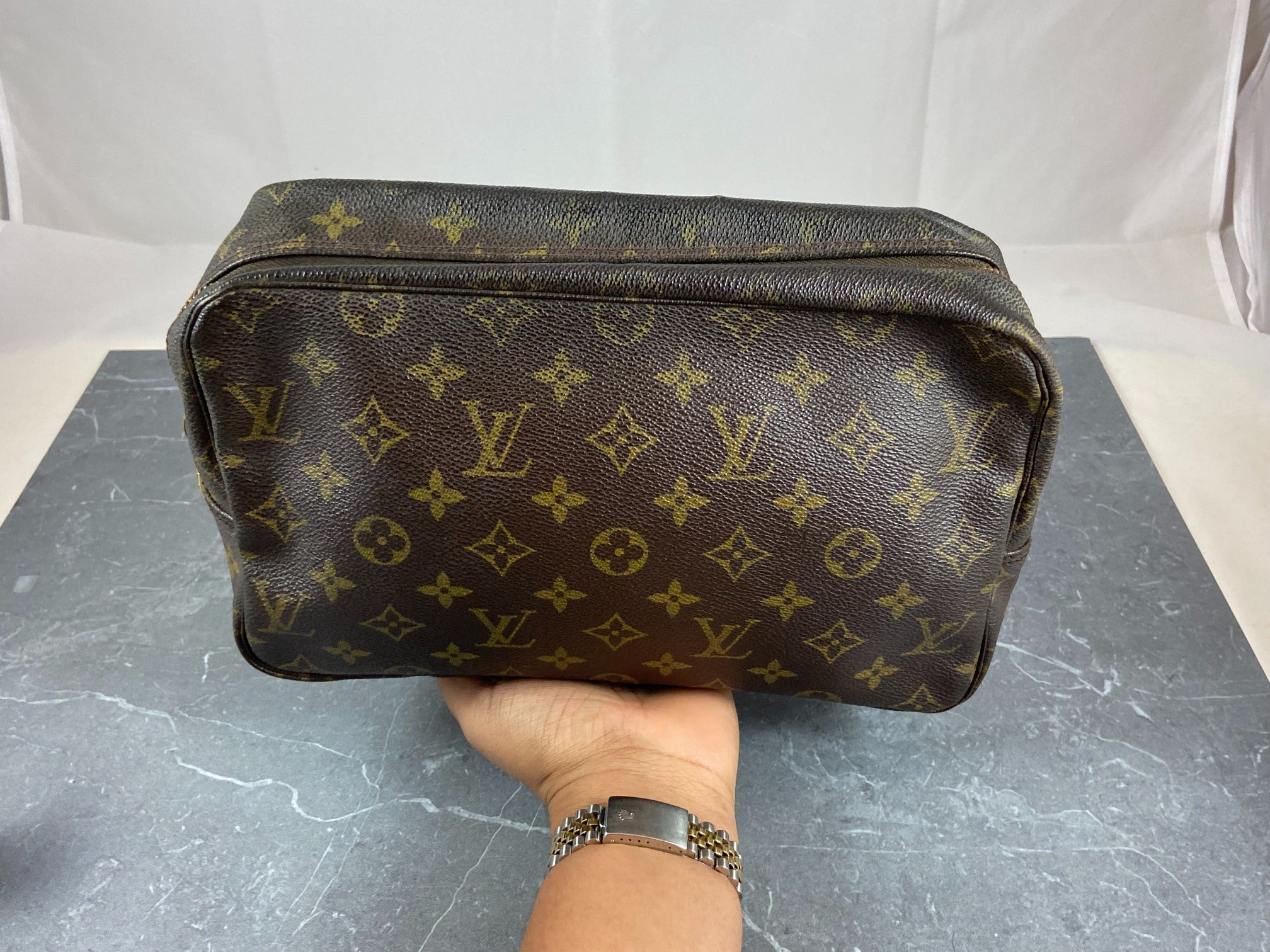 Louis Vuitton Trousse Toilette 28 Monogram Canvas