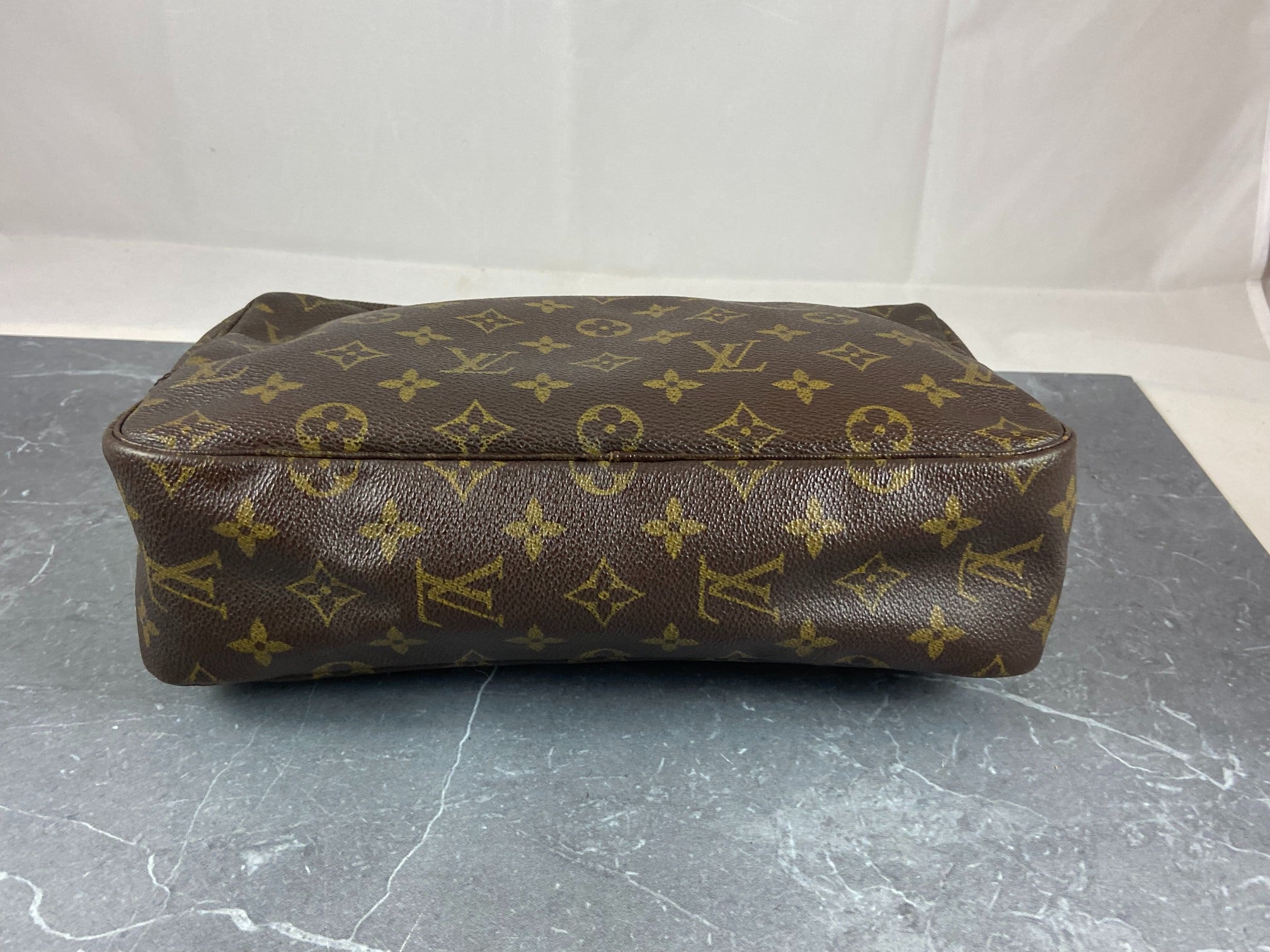 Louis Vuitton Trousse Toilette 28 Monogram Canvas