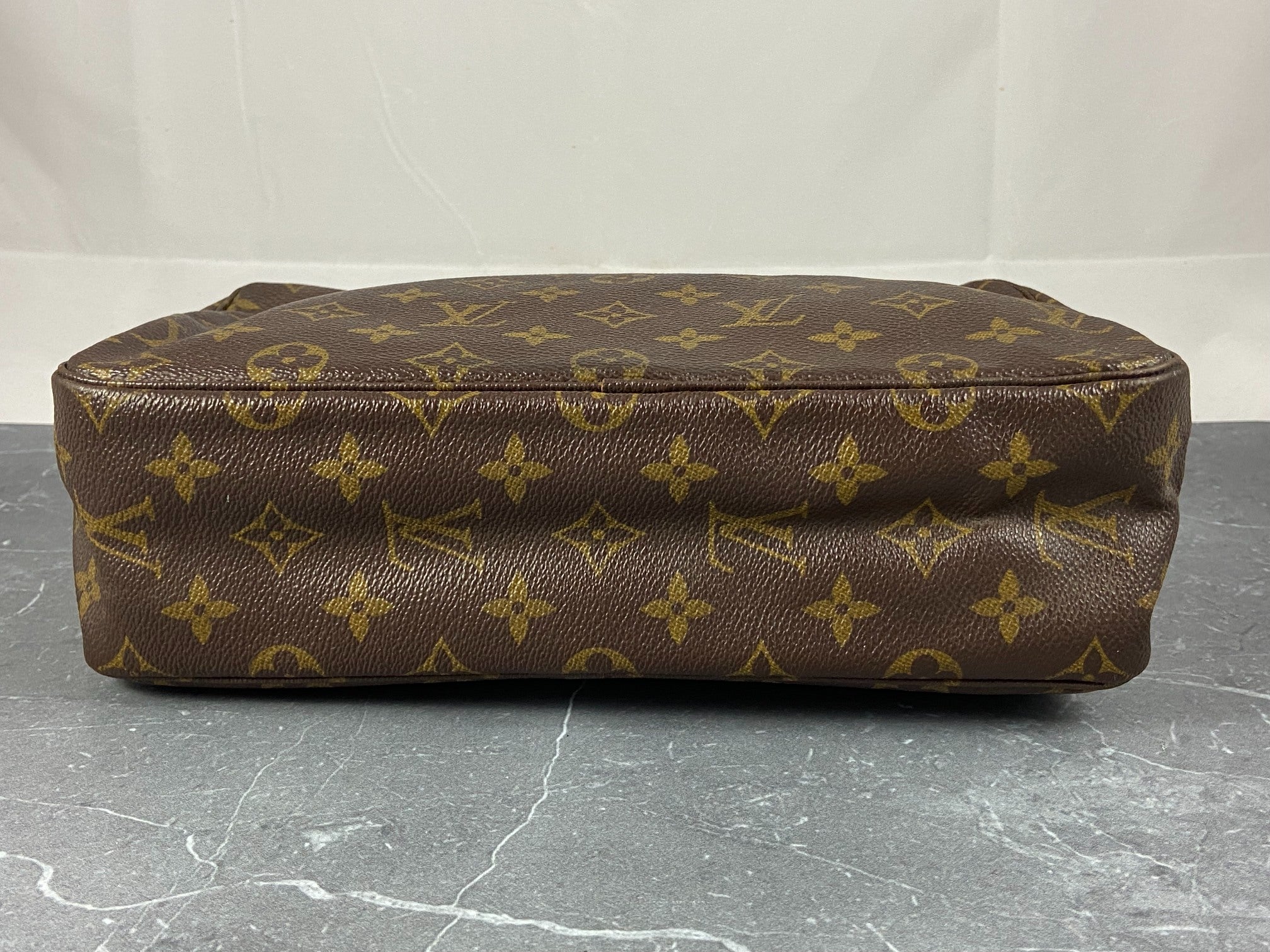 Louis Vuitton Trousse Toilette 28 Monogram Canvas