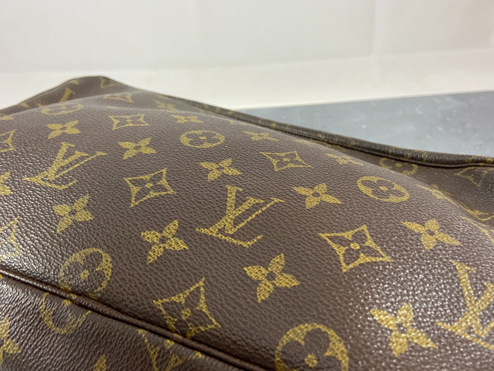 Louis Vuitton Trousse Toilette 28 Monogram Canvas
