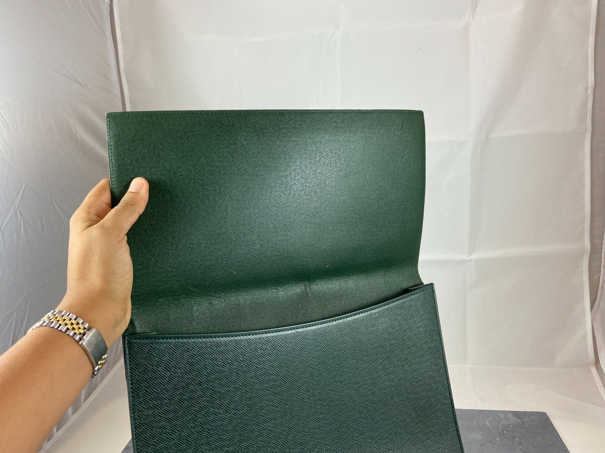 Louis Vuitton Volga Laptop Bag Green Taiga Leather
