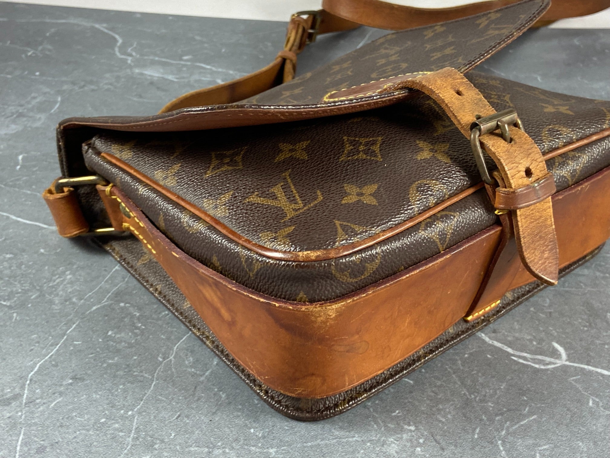 Louis Vuitton Cartouchière MM Shoulder Bag Monogram Canvas