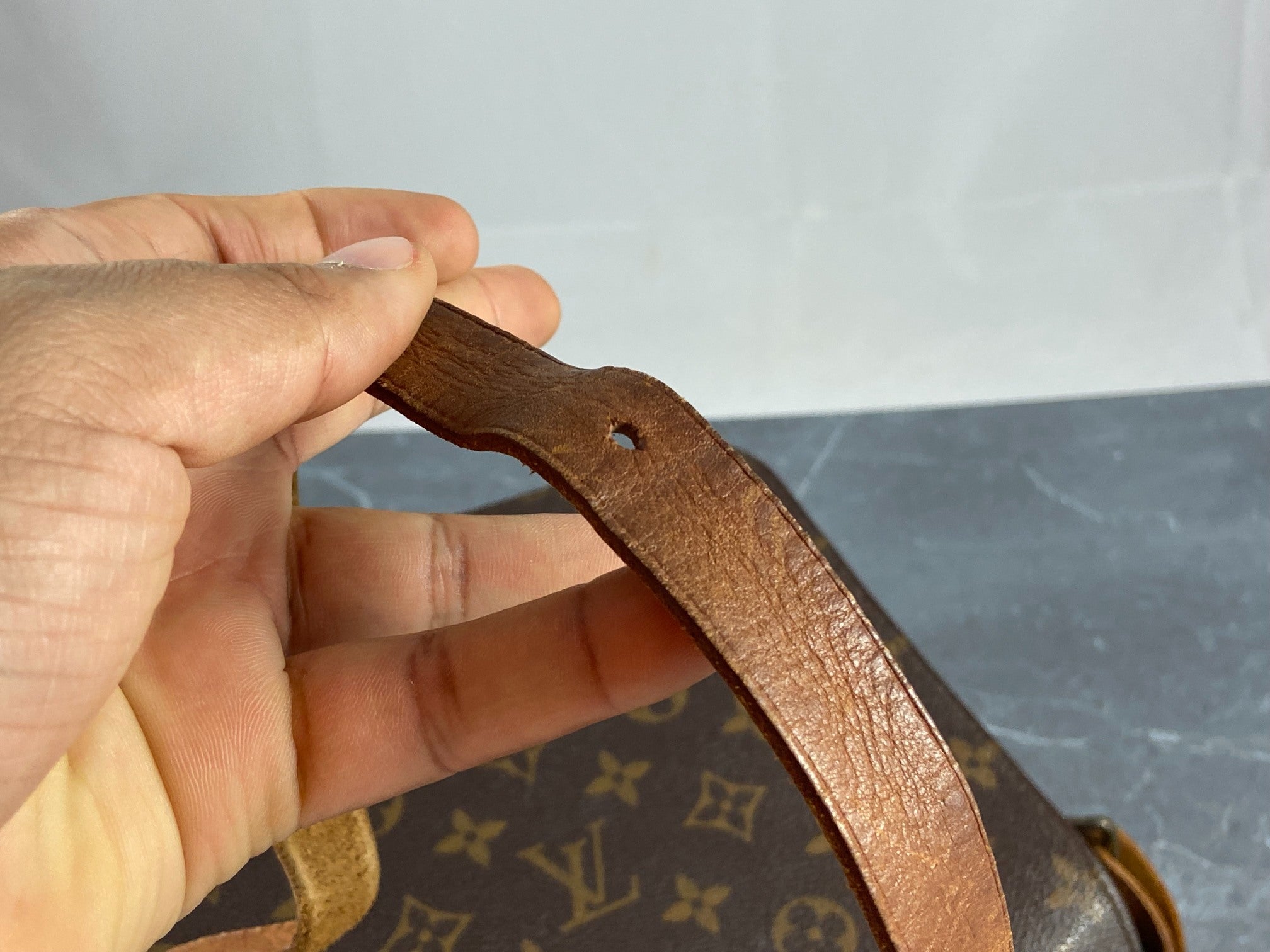 Louis Vuitton Cartouchière MM Shoulder Bag Monogram Canvas