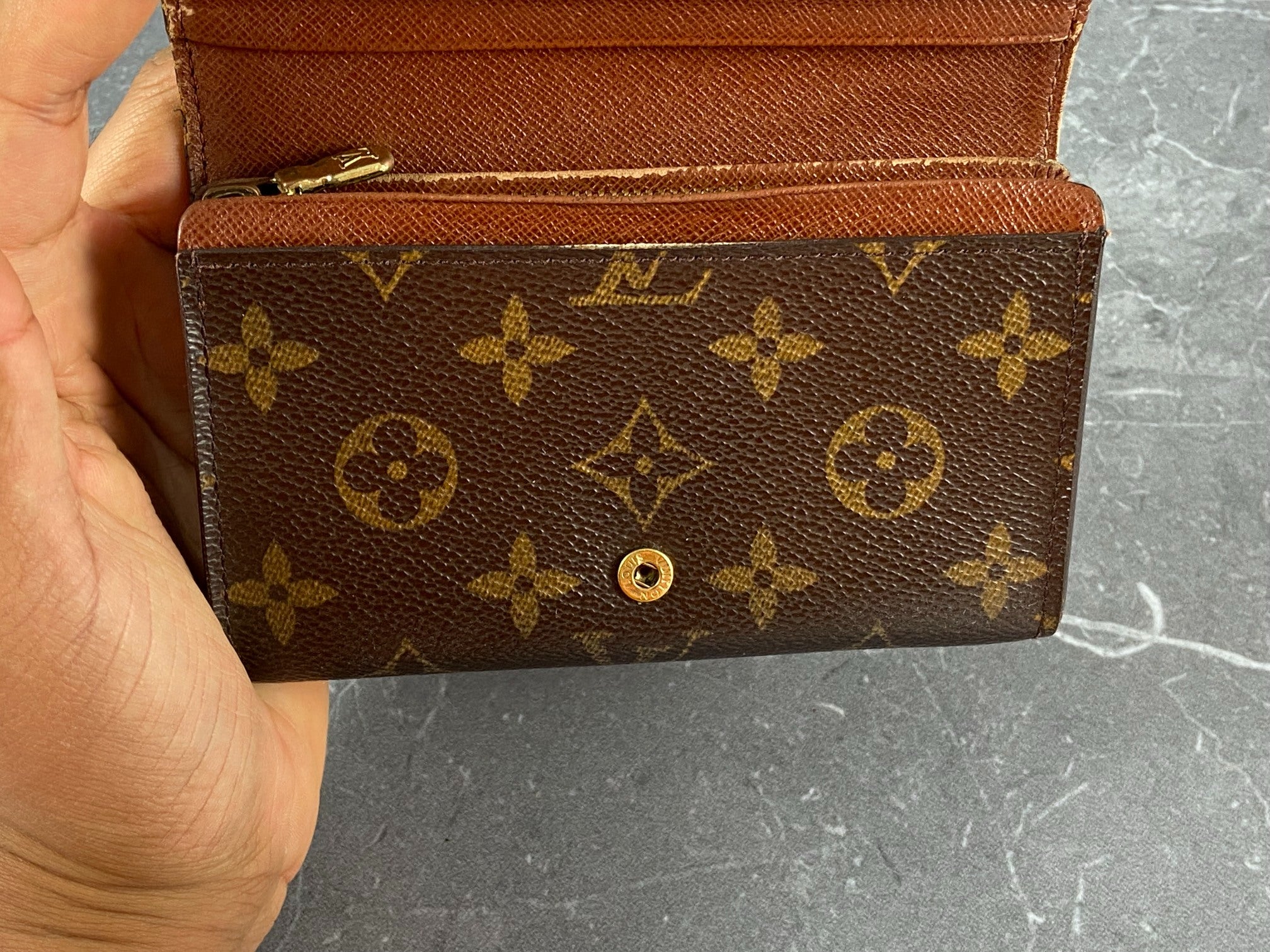 Louis Vuitton Porte-Monnaie Tresor Monogram Canvas