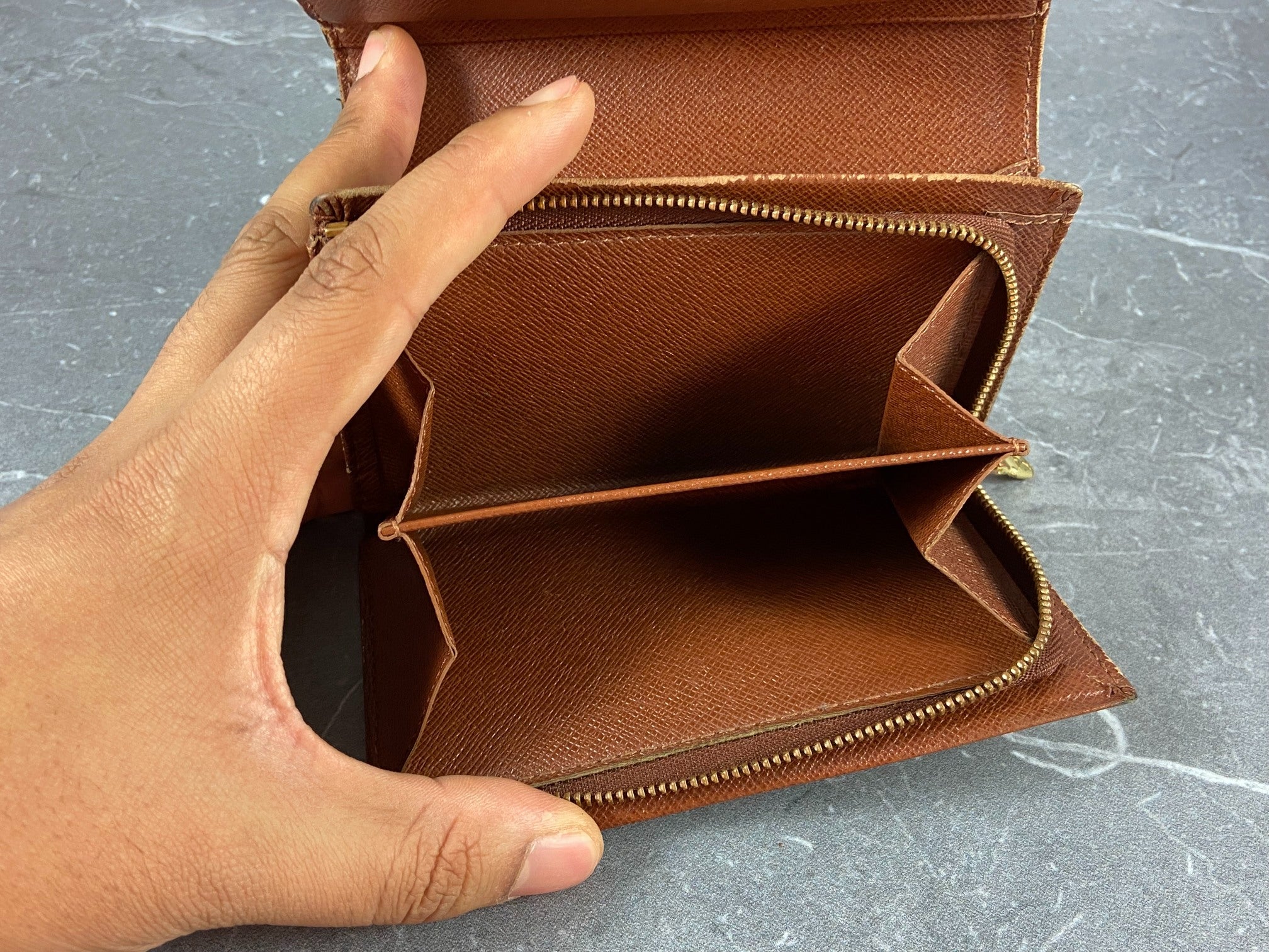 Louis Vuitton Porte-Monnaie Tresor Monogram Canvas