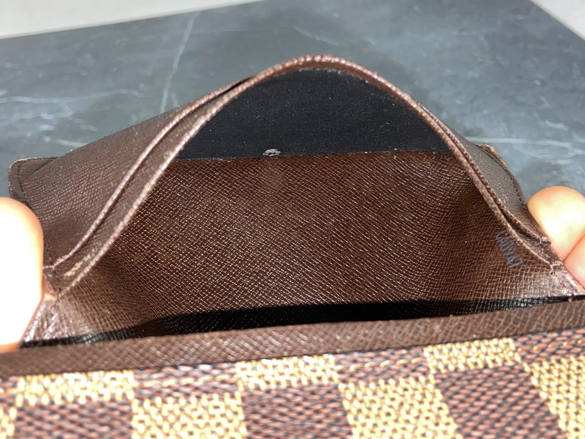 Louis Vuitton Porte-Monnaie Tresor Damier Ebene Canvas