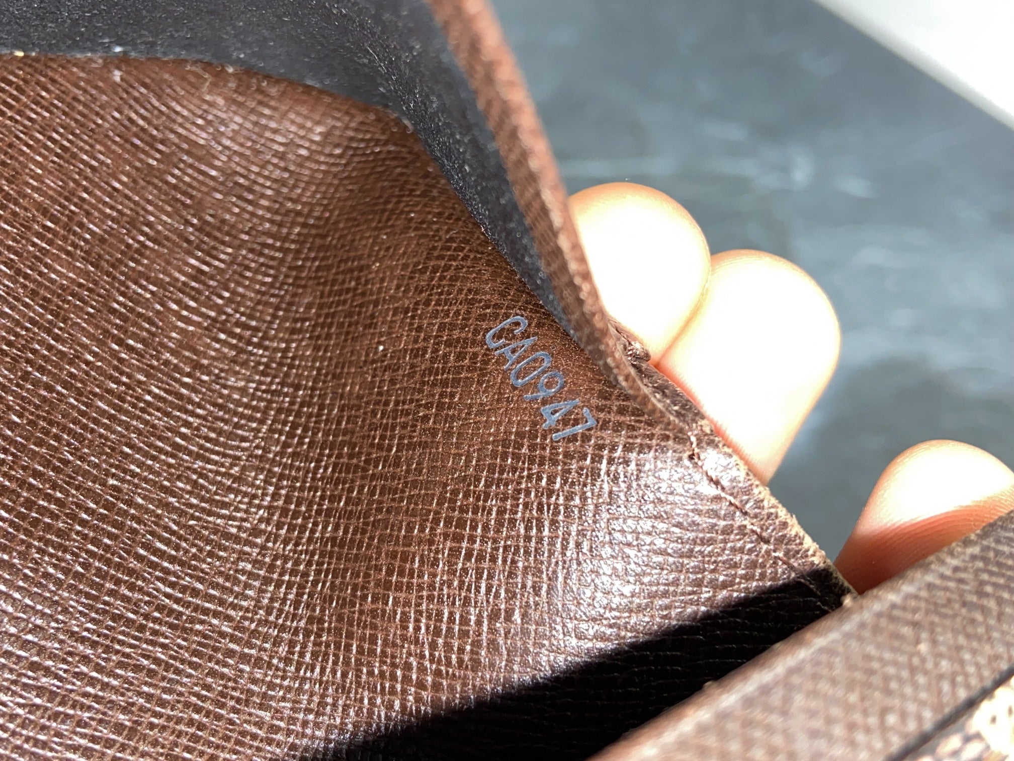Louis Vuitton Porte-Monnaie Tresor Damier Ebene Canvas